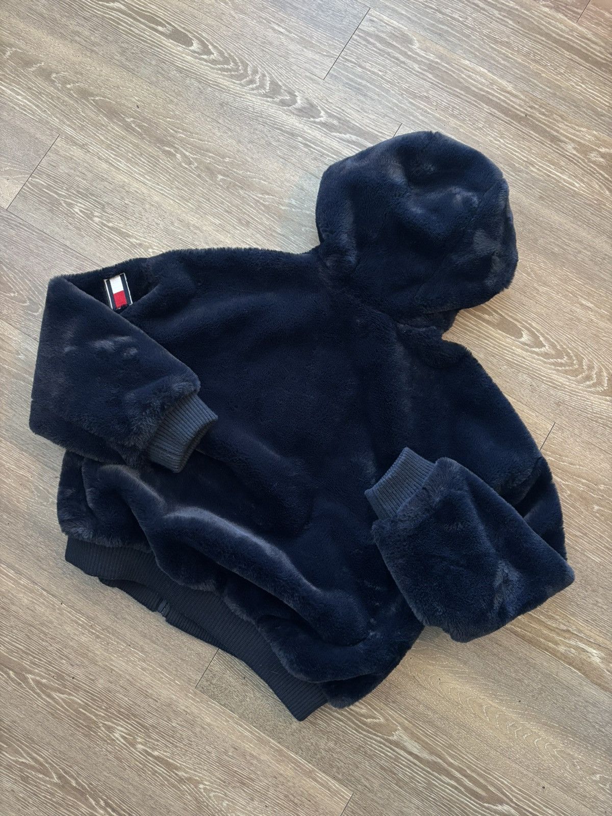 Tommy Hilfiger Y2K Tommy Hilfiger Womens Faux Fur Coat Jacket Zip Small Size S / US 4 / IT 40 - 8 Thumbnail