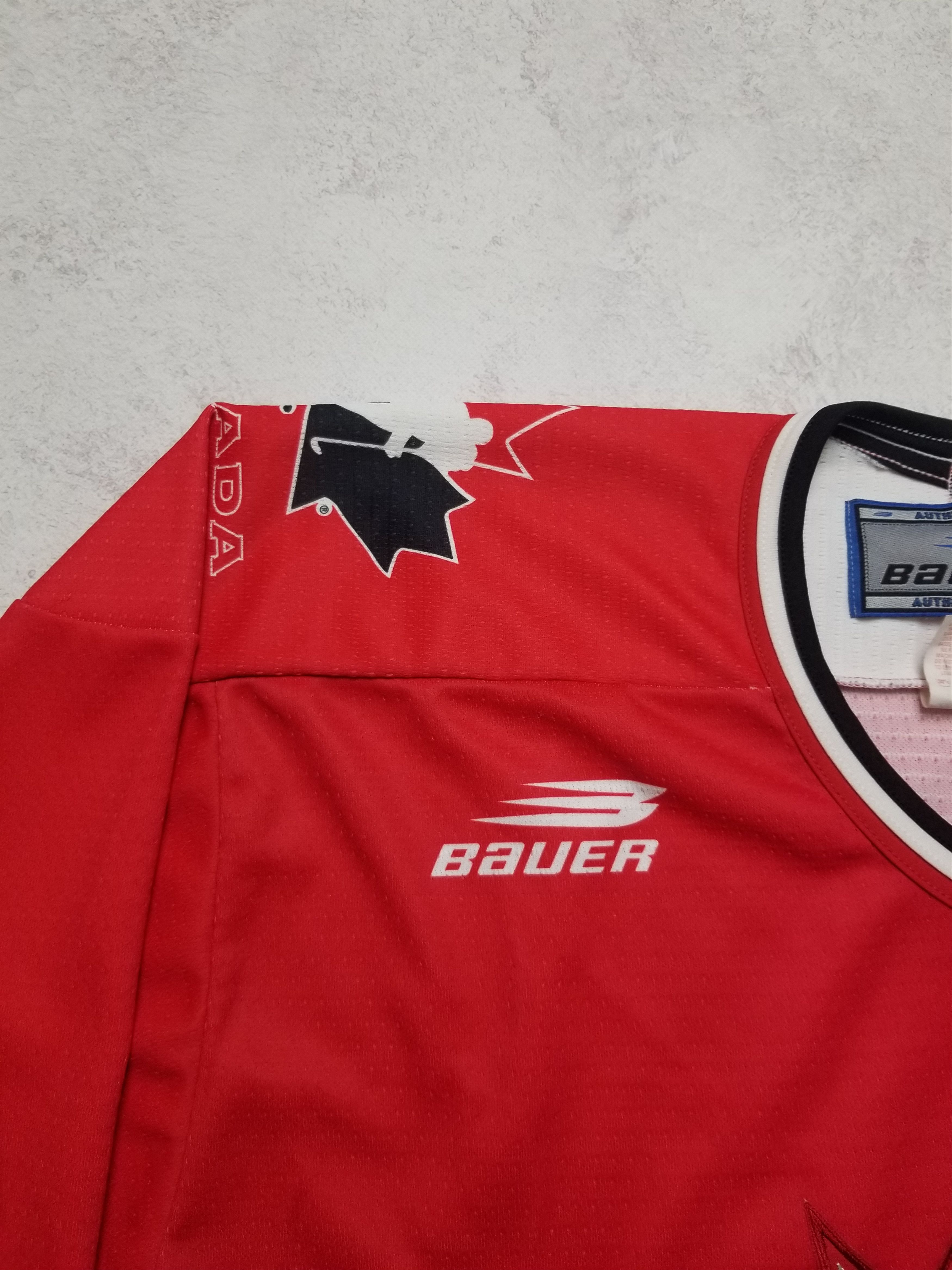 Other VTG 90 Olympic Team Canada Bauer AUTHENTIC Hockey #22 Jersey Size US L / EU 52-54 / 3 - 15 Thumbnail