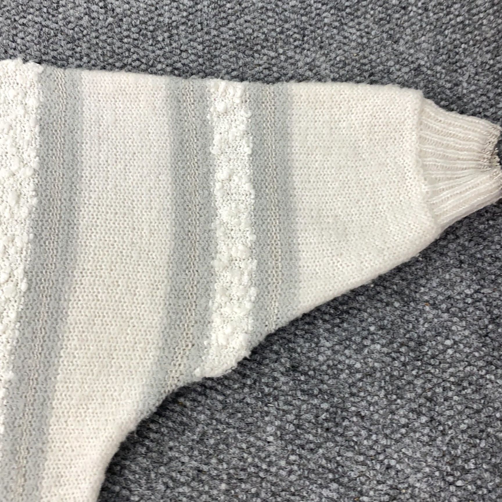 Vintage VINTAGE Margules Sweater Womens Large Knit Pullover Striped White Gray 80s Korea Size L / US 10 / IT 46 - 4 Thumbnail
