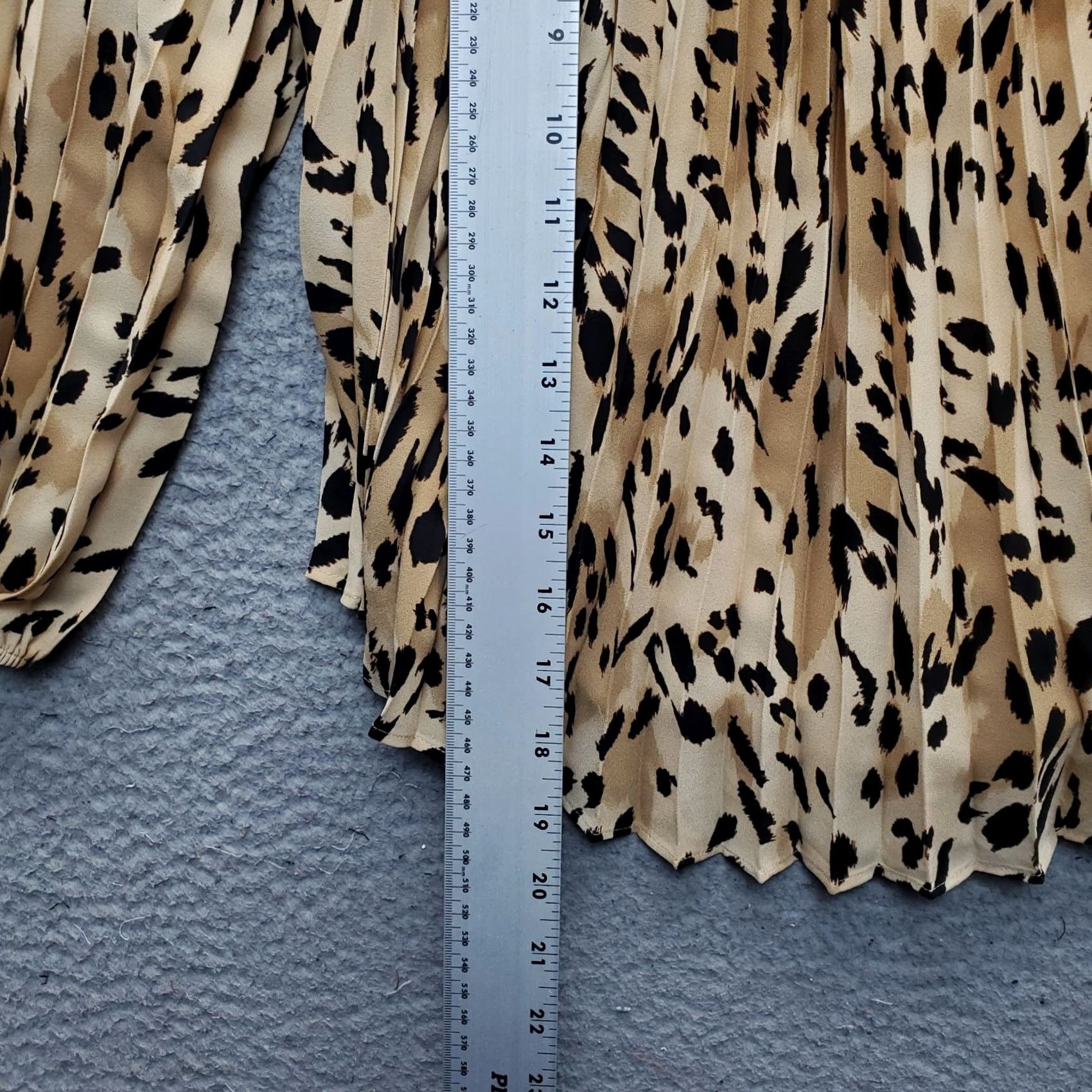 Vintage INC International Concepts Blouse Womens S Leopard Print Pleated Lined Shirt Size S / US 4 / IT 40 - 3 Thumbnail