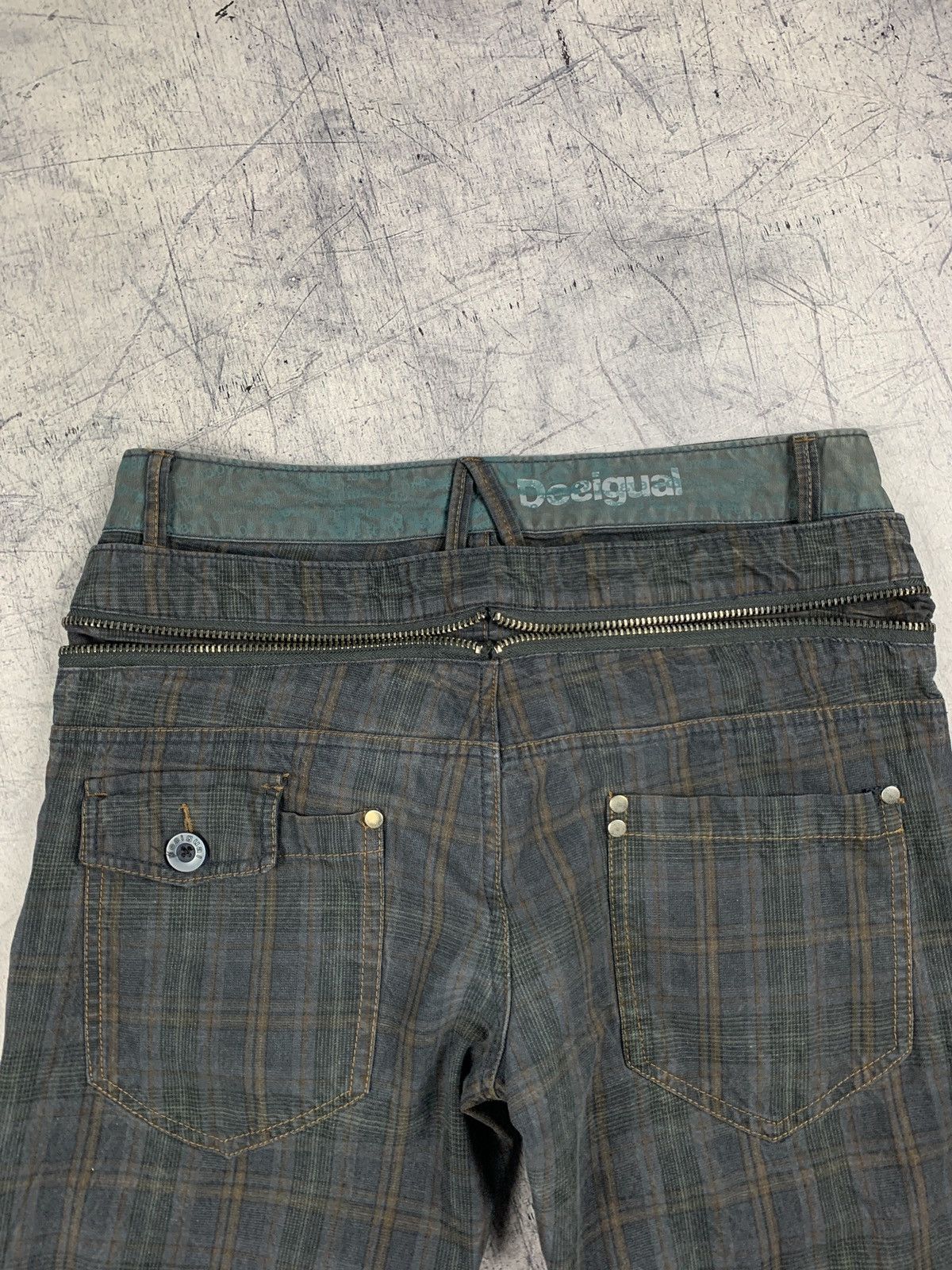 Desigual Vintage Y2K Desigual Plaid Avant Garde Pants Size 40 Regular Size US 31 - 14 Thumbnail