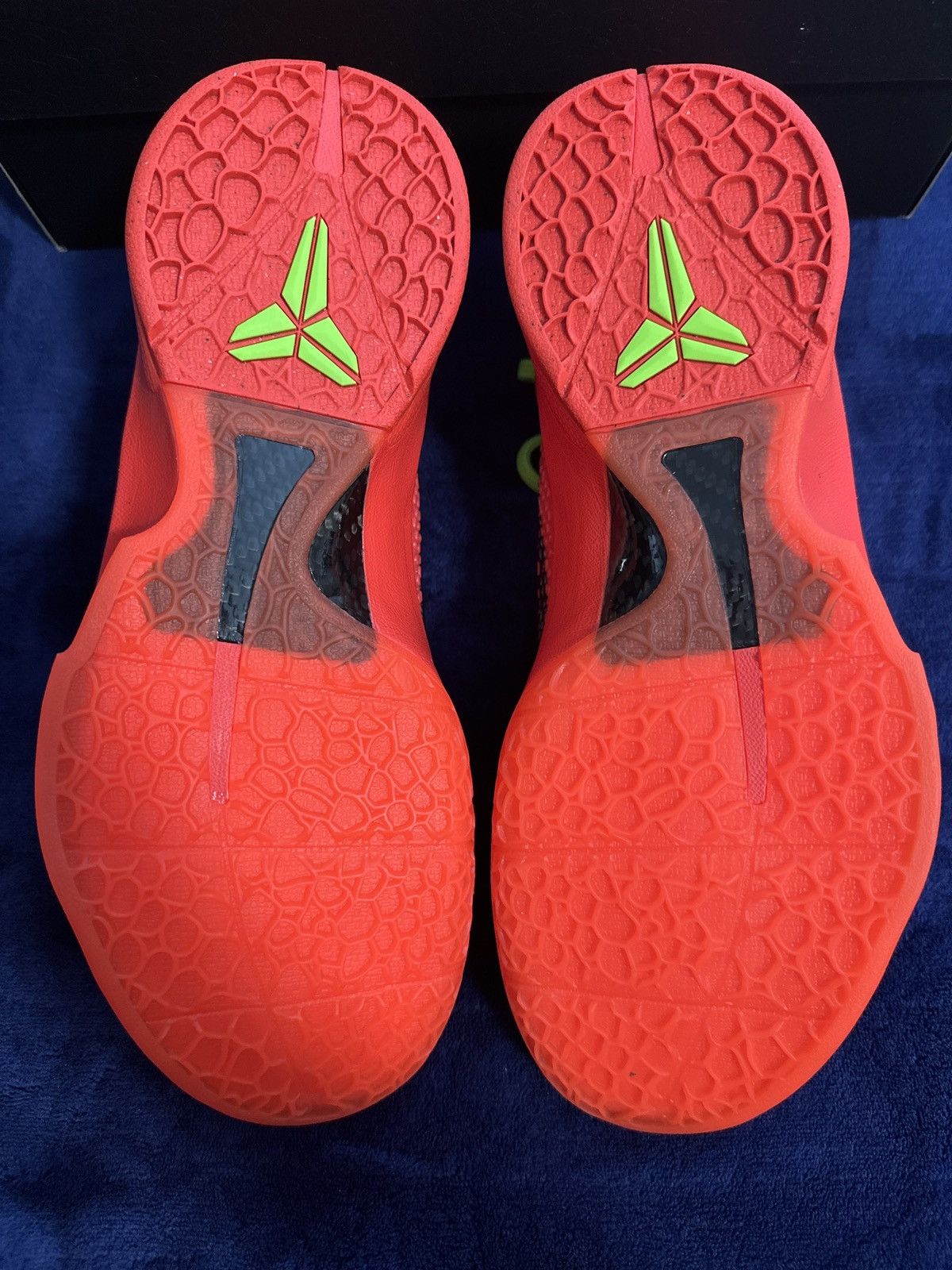 Nike Nike Kobe 6 Reverse Grinch Size US 9.5 / EU 42-43 - 7 Thumbnail