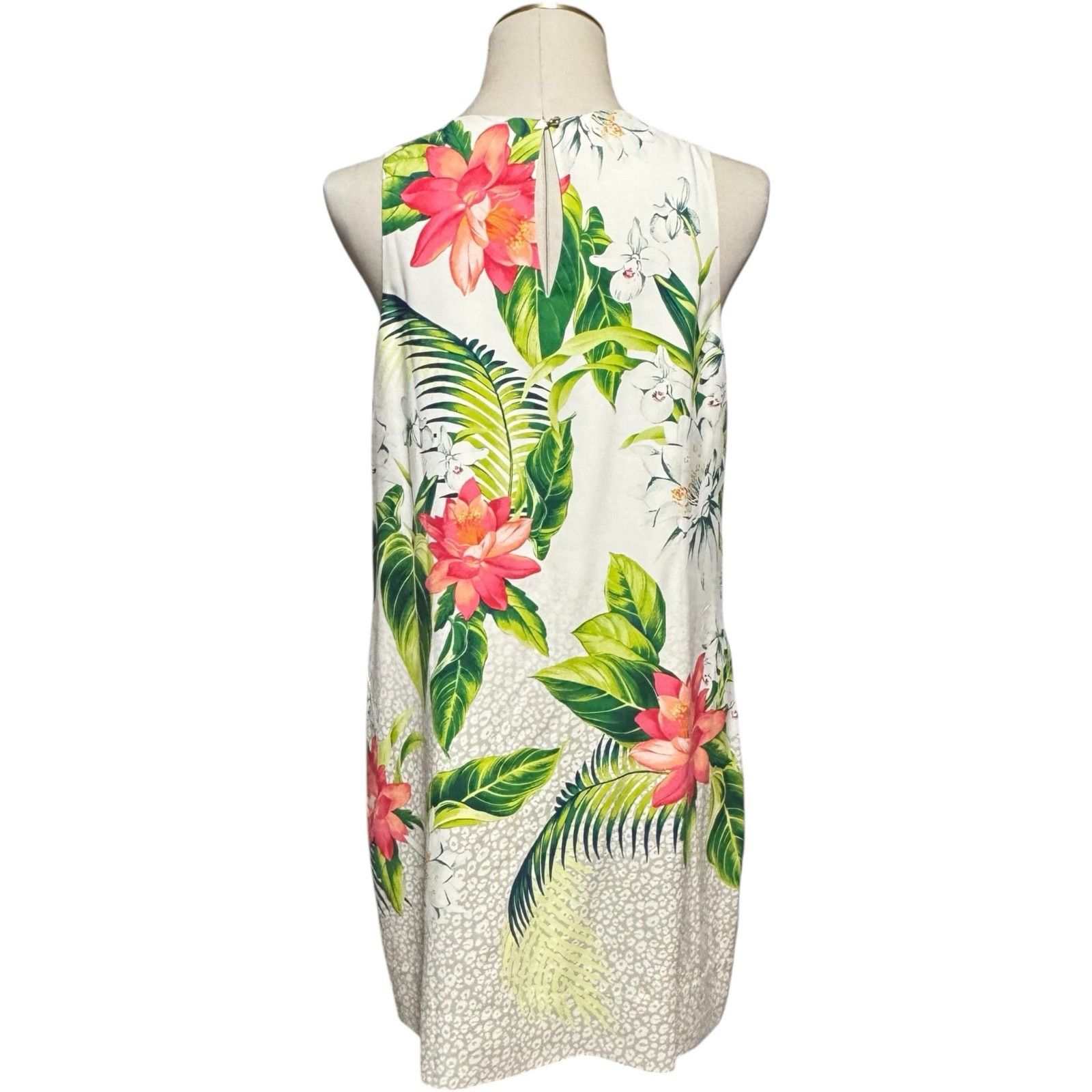 tommy bahama silk dress + FREE SHIPPING with its charming halter neckline and beautiful print Tommy Bahama silk Hawaiian dress,