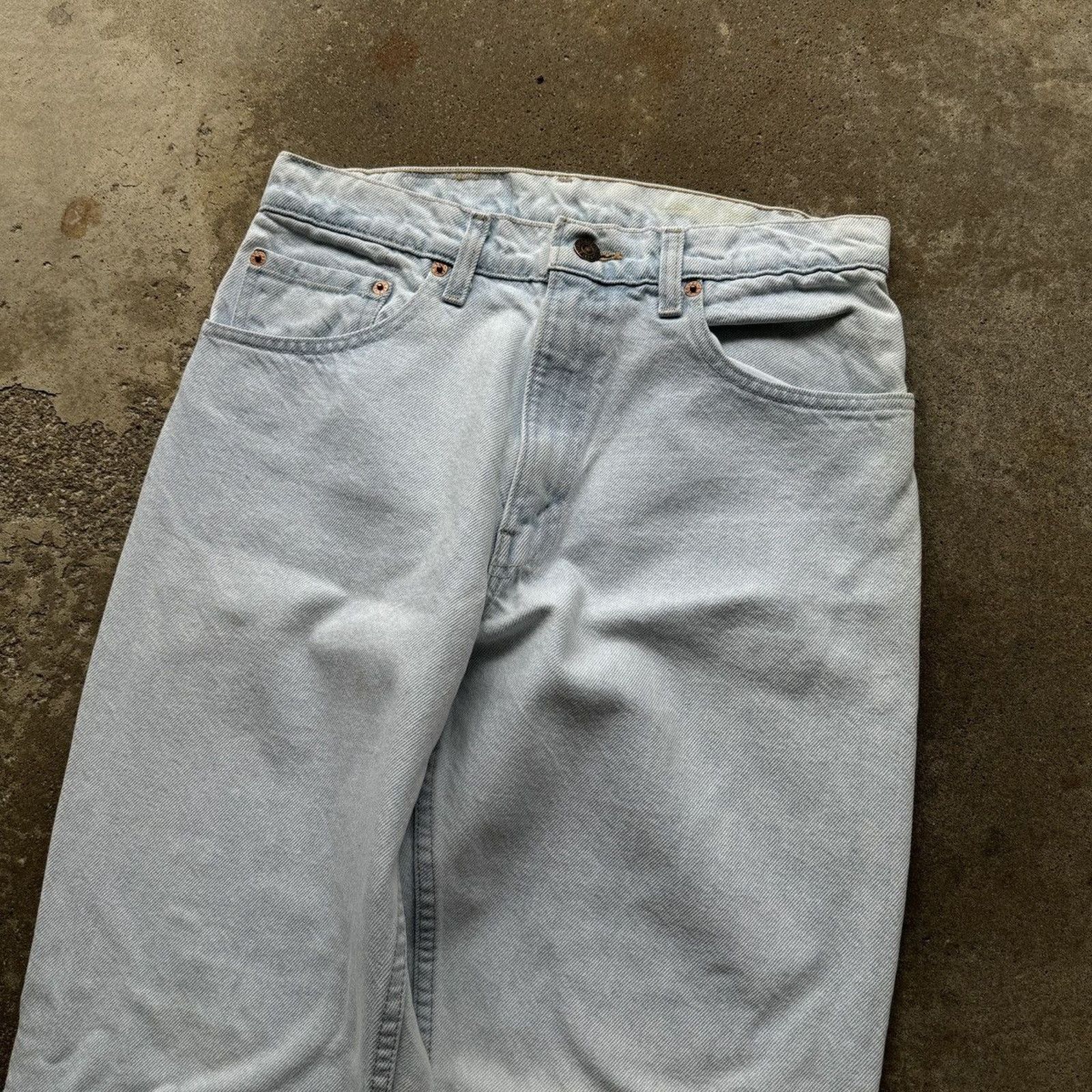 Levi's VINTAGE 90s LEVI'S 550 LIGHT WASH FADED DENIM JEANS 29 Size US 29 - 4 Thumbnail