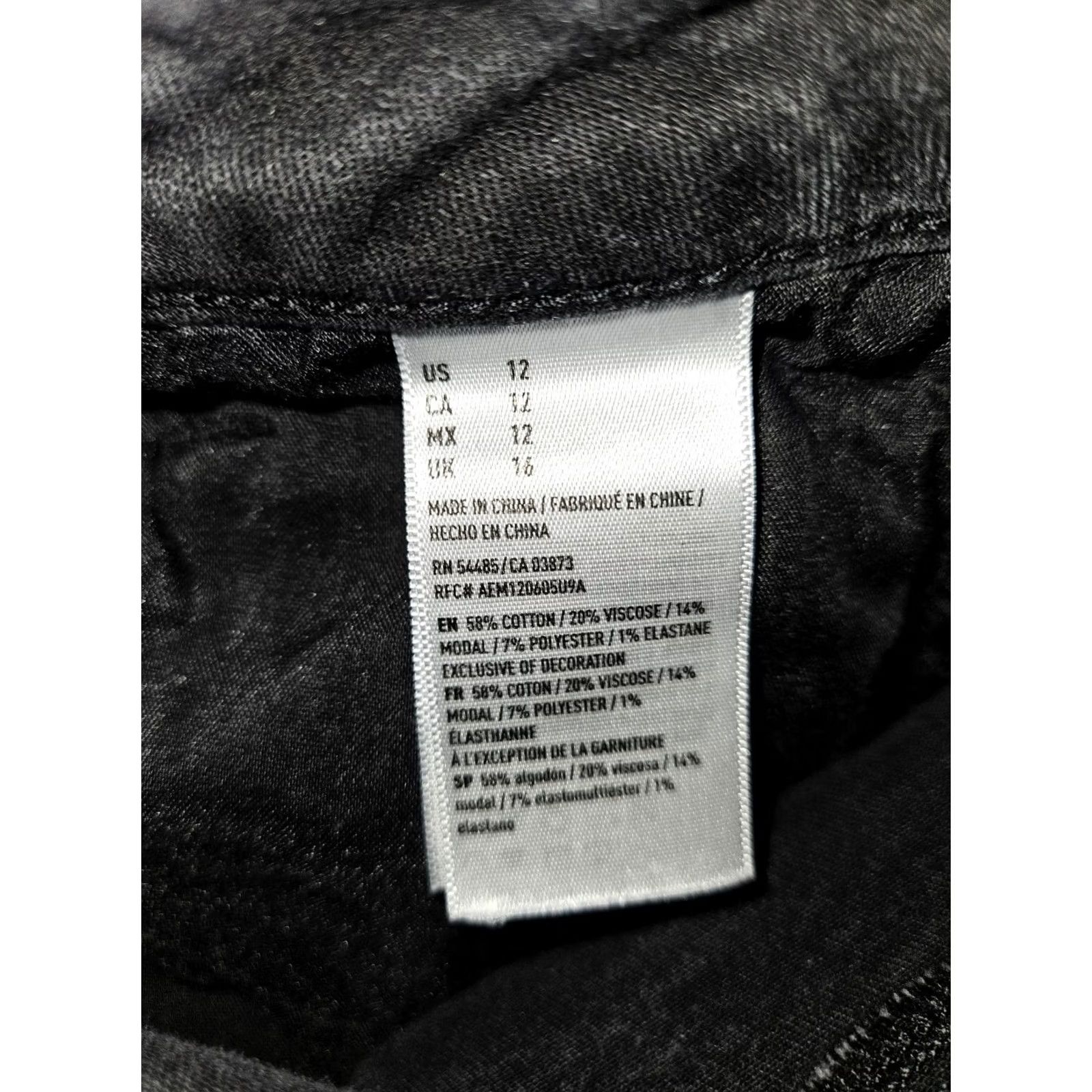 American Eagle Outfitters American Eagler Super High Rise Shortie Shorts Distressed Cutoff Women's 12 Size 34" / US 12 / IT 48 - 4 Thumbnail