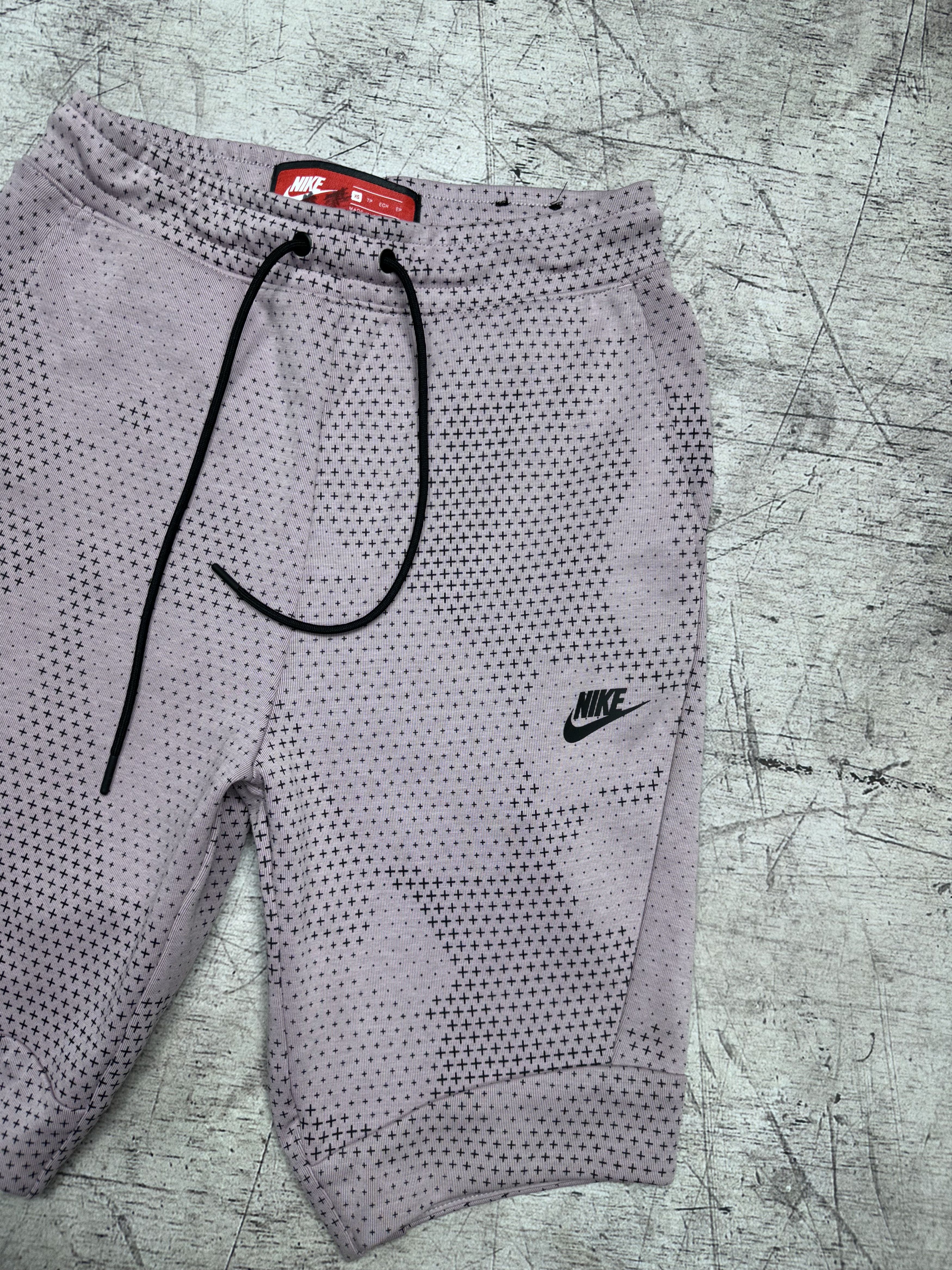 Nike Nike Tech Fleece Mens Shorts Size US 28 / EU 44 - 2 Thumbnail