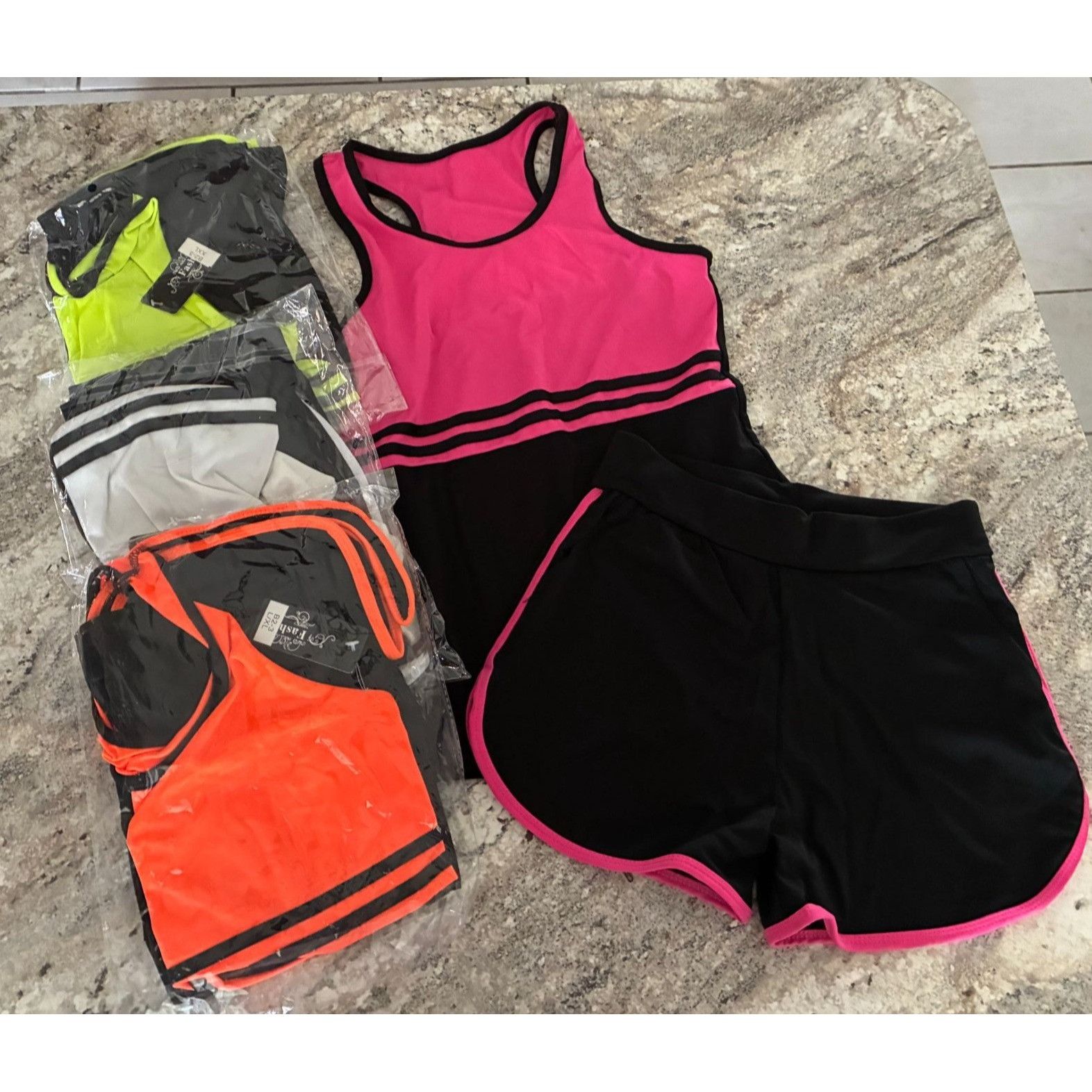 Other Junior Workout Two Piece Set Pink Black Athletic Tank Top Sh Size 28" / US 6 / IT 42 - 1 Thumbnail