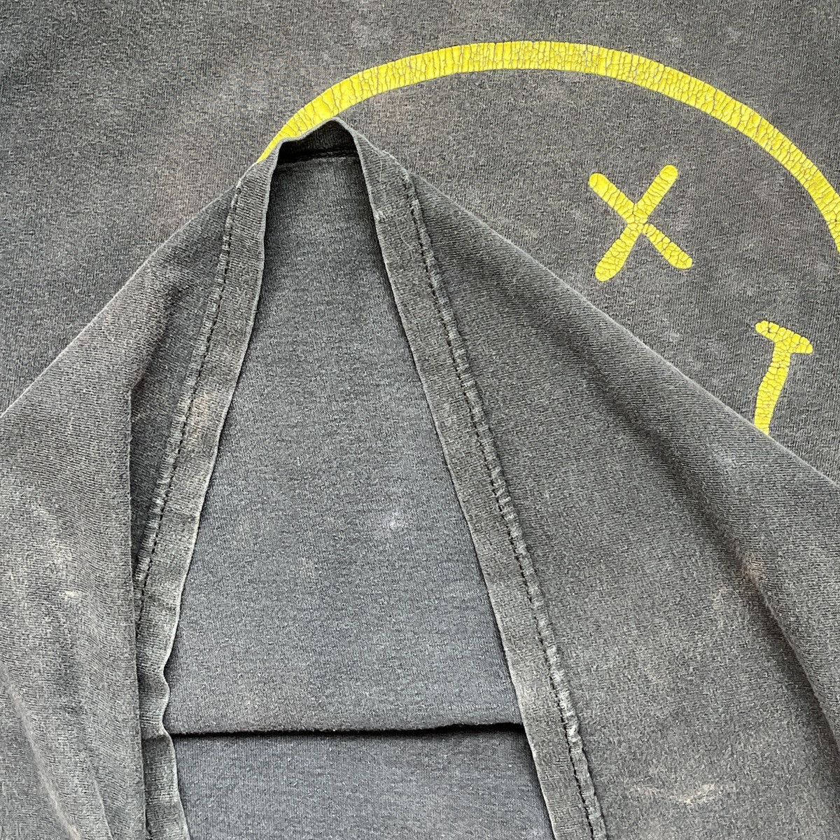 Nirvana VINTAGE Y2K NIRVANA GRUNGE KURT COBAIN SMILE ICON TSHIRT Size US M / EU 48-50 / 2 - 18 Thumbnail