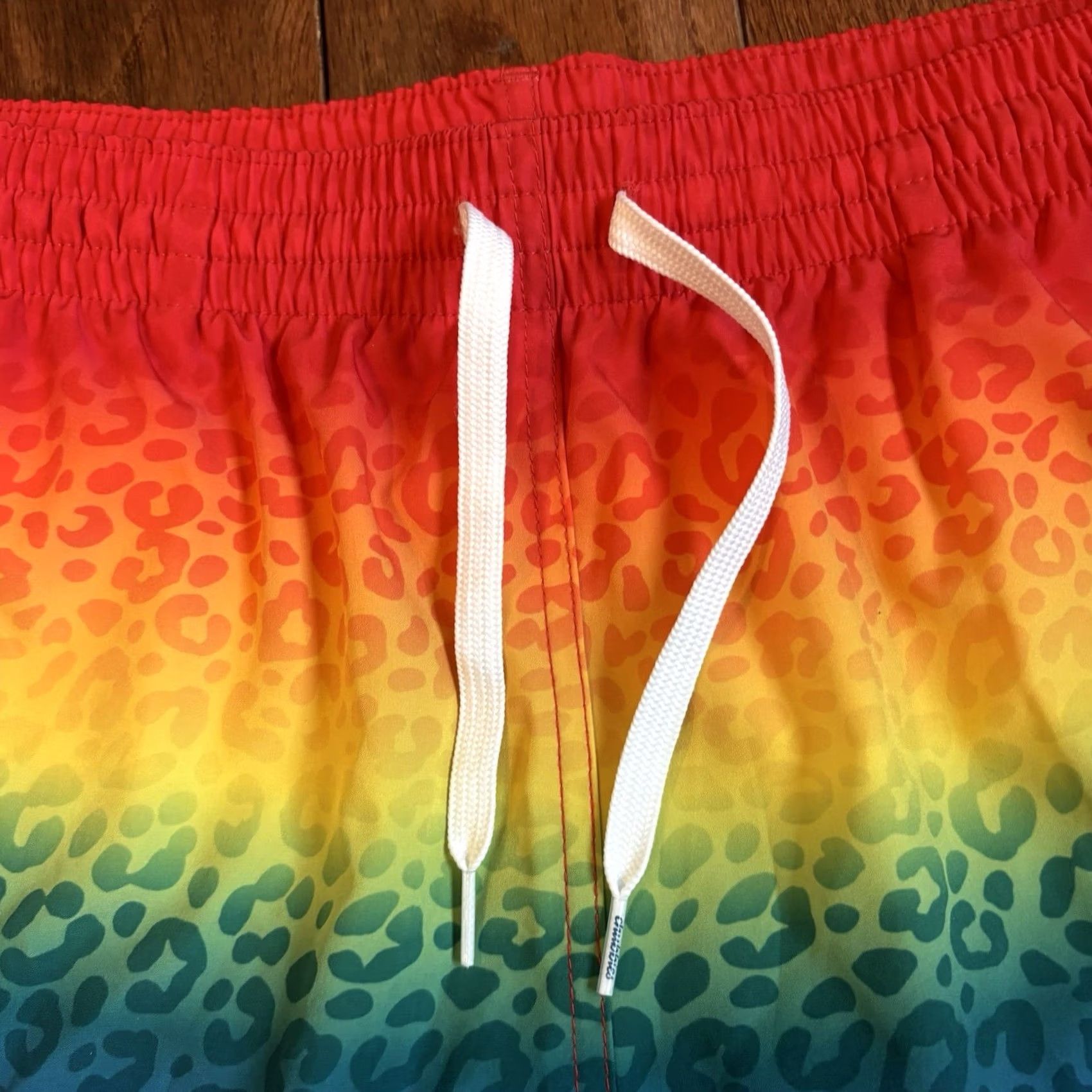 Chubbies Chubbies Mens Swim Trunks 4" Pride Rainbow Leopard Classic XL Size US 36 / EU 52 - 2 Thumbnail