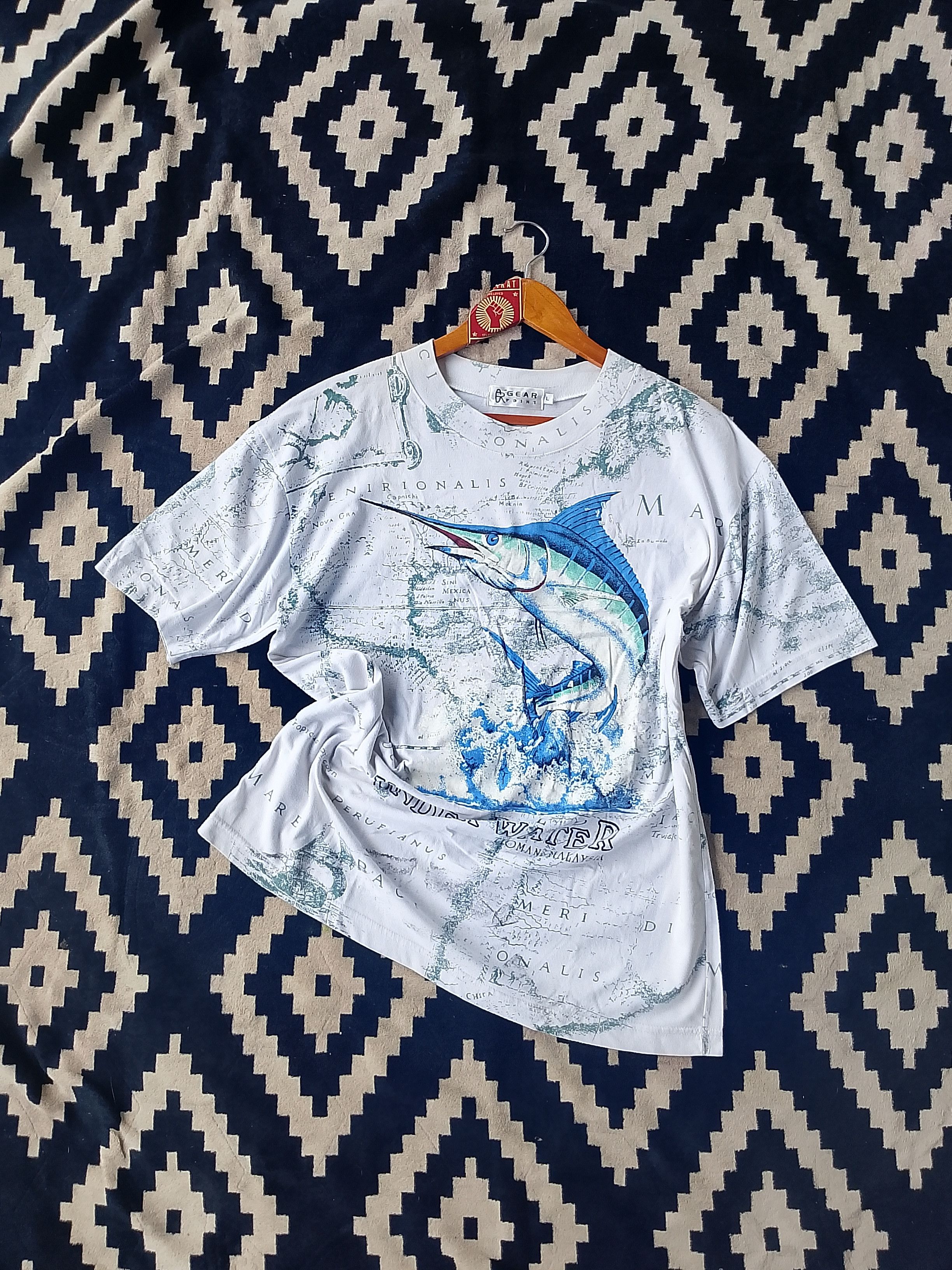 Outdoor Research Vintage Gear Point Maritime Blue Marlin World Map Art Tees Size US L / EU 52-54 / 3 - 1 Thumbnail