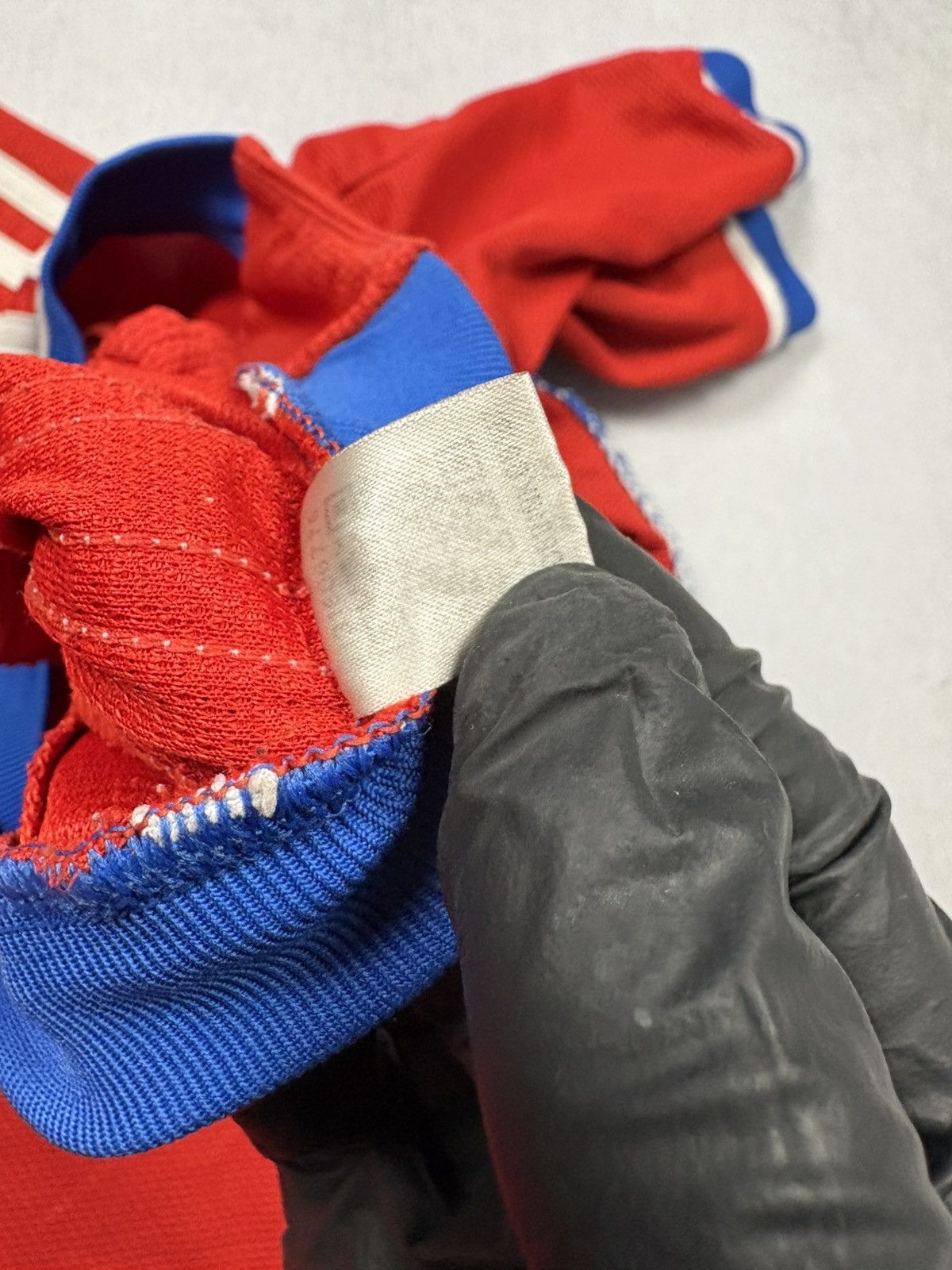 Adidas Adidas Chile National Team 2023/2024 Home Soccer Jersey Kit Size US L / EU 52-54 / 3 - 13 Thumbnail