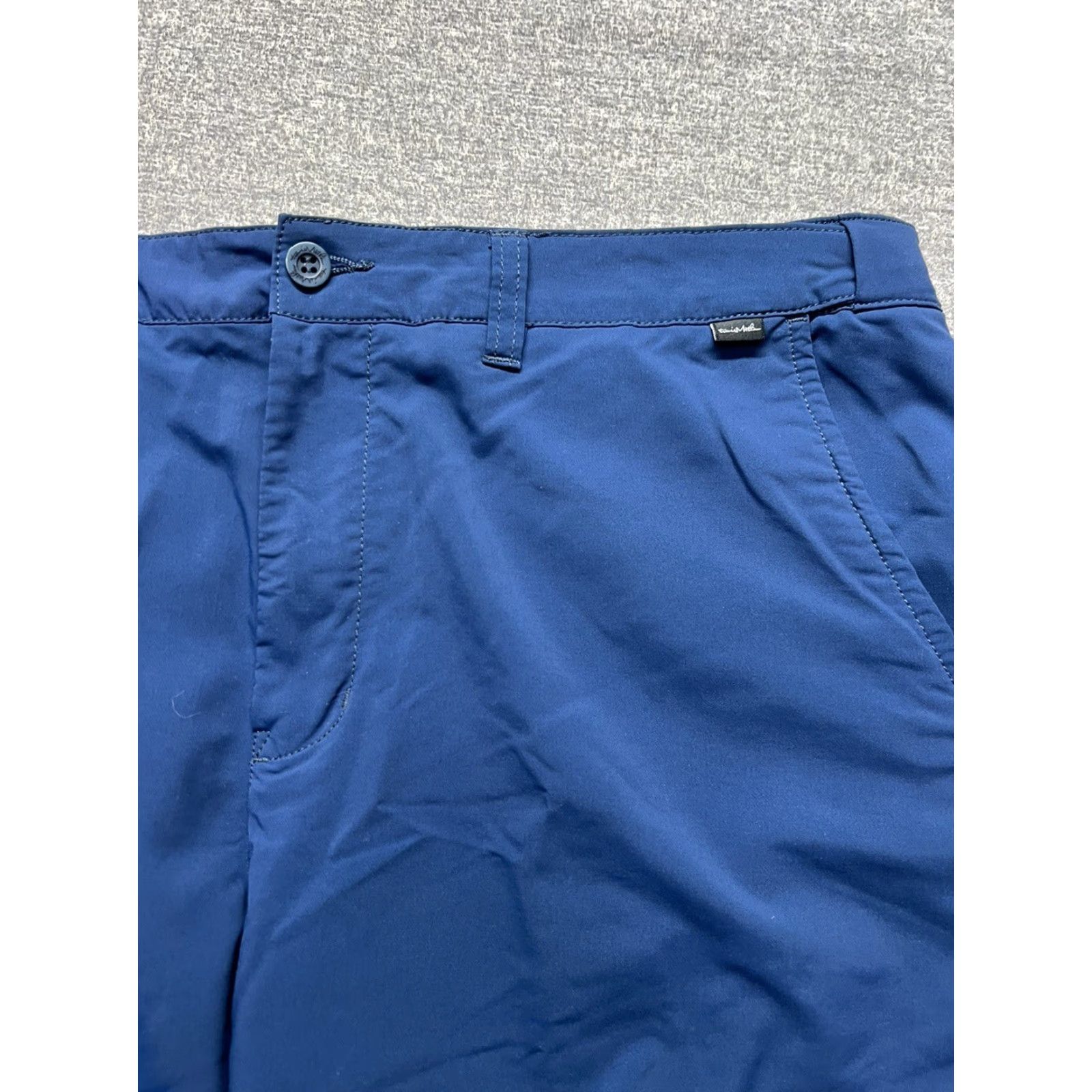 TravisMathew Travis Mathew Street Art Golf Shorts Men’s 38 Navy Blue Size US 38 / EU 54 - 2 Thumbnail