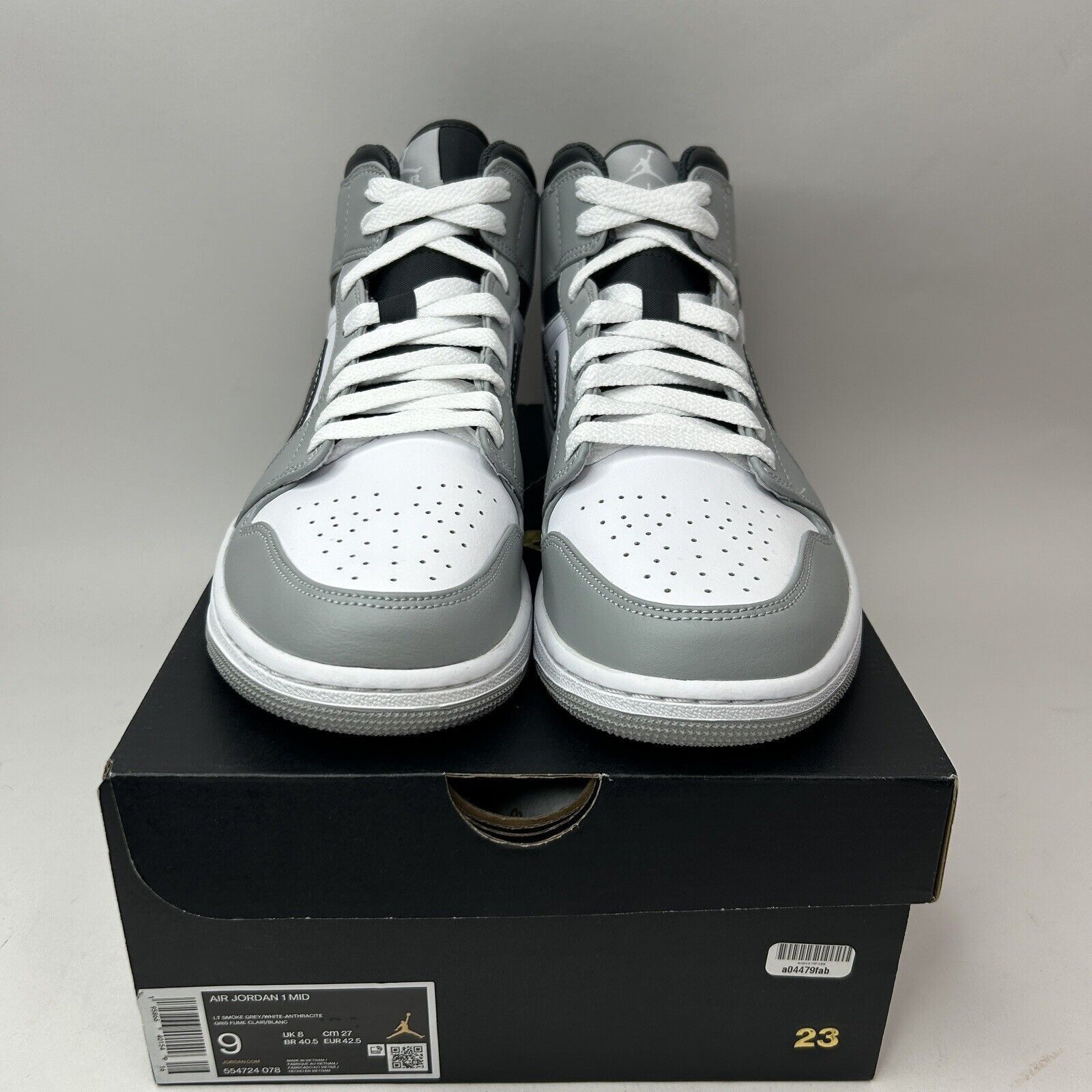 Nike Nike Air Jordan 1 Mid “Light Smoke Grey/Anthracite” 2023 Size US 9 / EU 42 - 2 Thumbnail