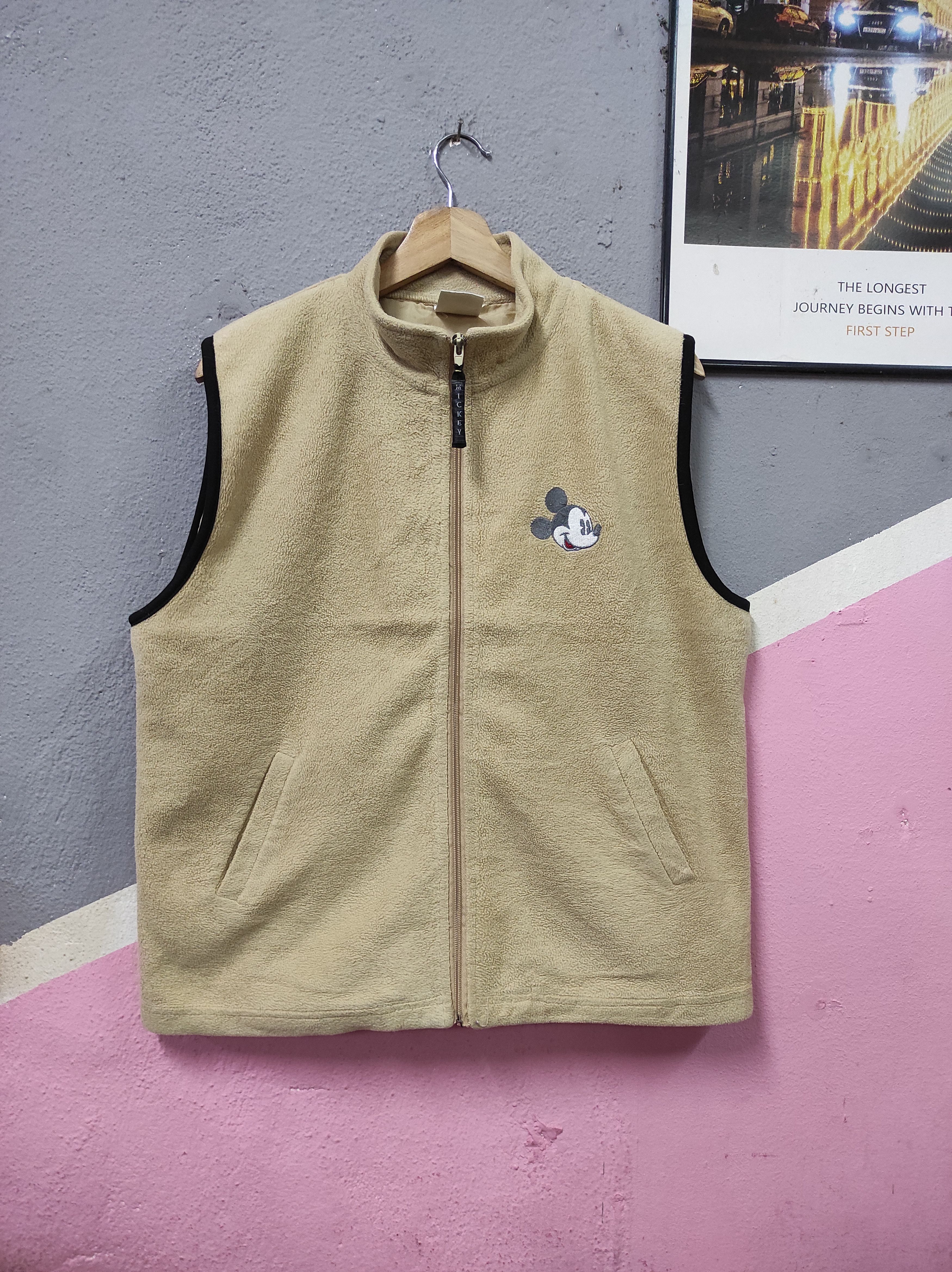 Japanese Brand × Mickey Mouse × Vintage MICKEY & CO MICKEY MOUSE EMBROIDERY VEST JACKET SLEEVELESS Size US M / EU 48-50 / 2 - 2 Thumbnail
