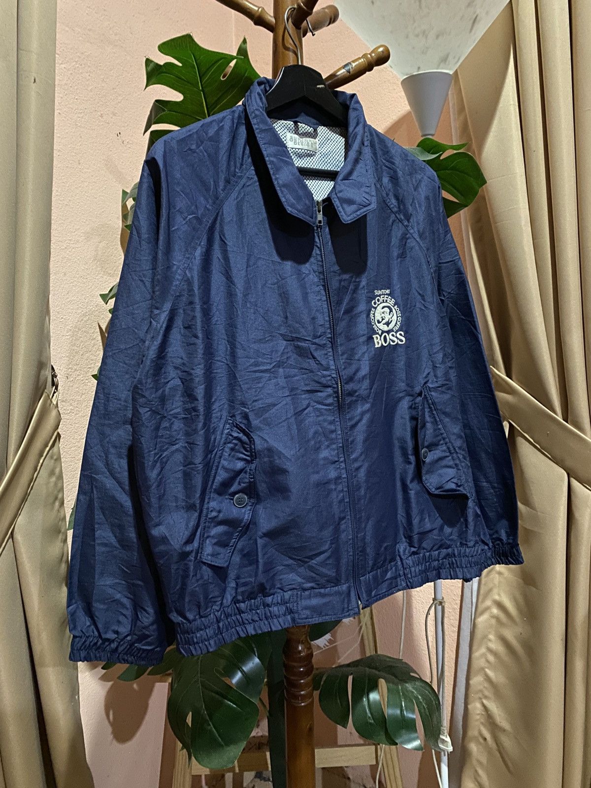 Vintage Suntory BOSS Coffee Vintage Windbreaker Japanese Promotional Size US L / EU 52-54 / 3 - 5 Thumbnail