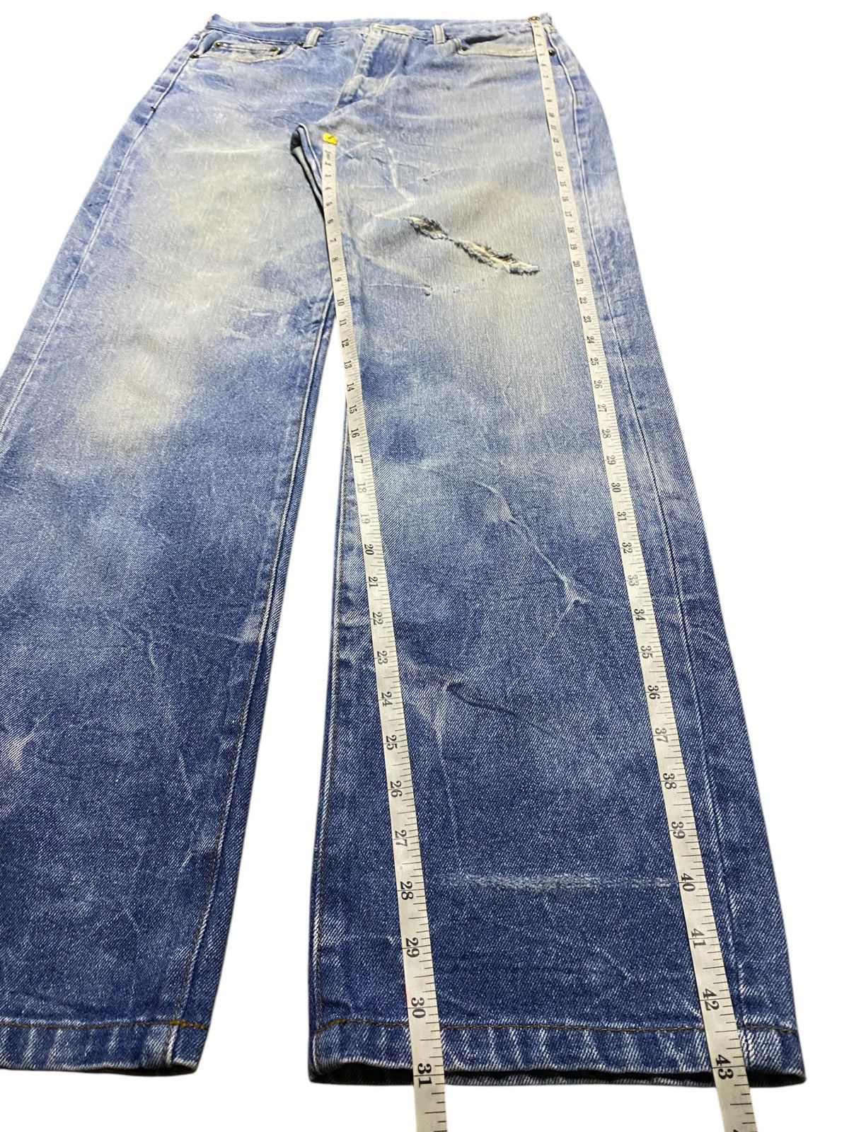 Japanese Brand Vintage Japanese Brand Bleach Distressed Loose Jeans Size US 31 - 15 Thumbnail