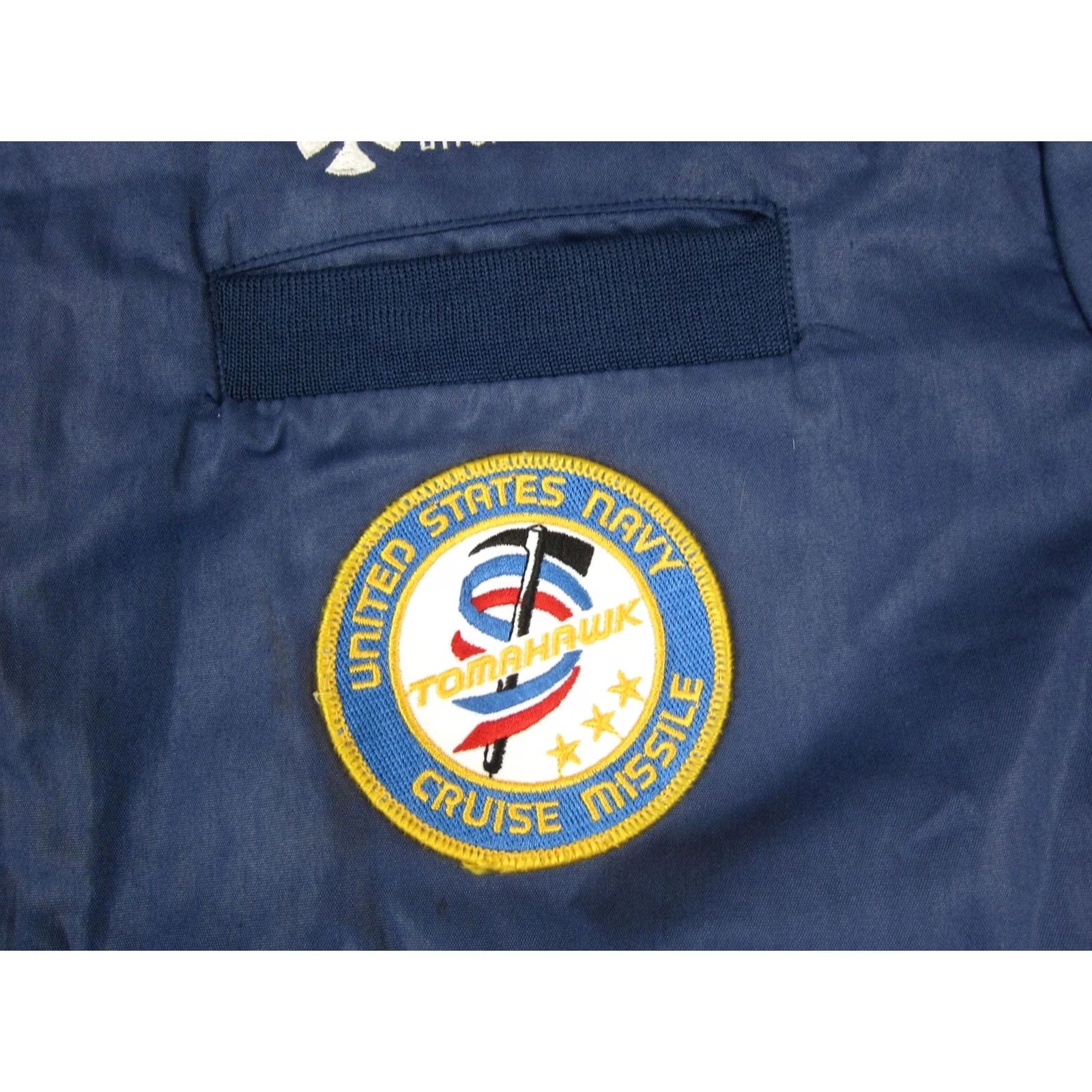 Vintage VINTAGE King Louie US Navy Tomahawk Cruise Missile Bomber Jacket Mens L Blue Size US L / EU 52-54 / 3 - 4 Thumbnail