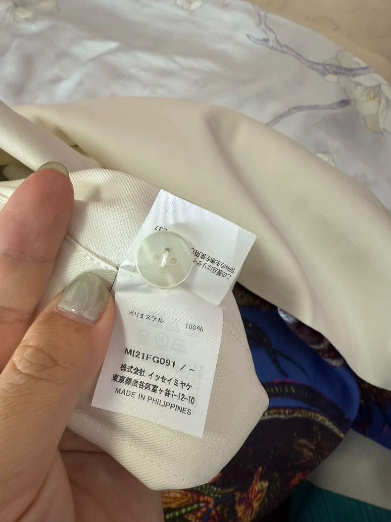 Issey Miyake Issey Miyake size:one size A blue and white patterned skir Size 22" - 4 Thumbnail