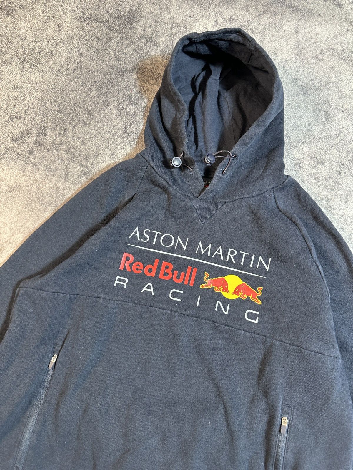 Red Bull Aston Martin Red Bull Logo Rare Hoodie Streetwear Racing S Size US S / EU 44-46 / 1 - 2 Thumbnail