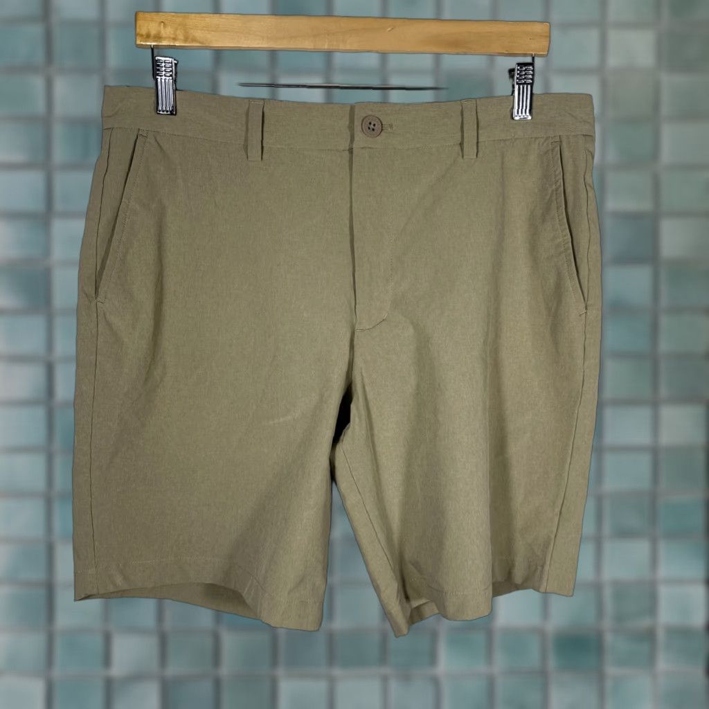 Vineyard Vines Vineyard Vines Performance Shorts Mens 34 Breaker Short Brown Khaki Nylon Chino Casual Pockets Slim Front Zip 9” Inseam 19” Fall Spring Summer Mens Size US 34 / EU 50 - 1 Thumbnail