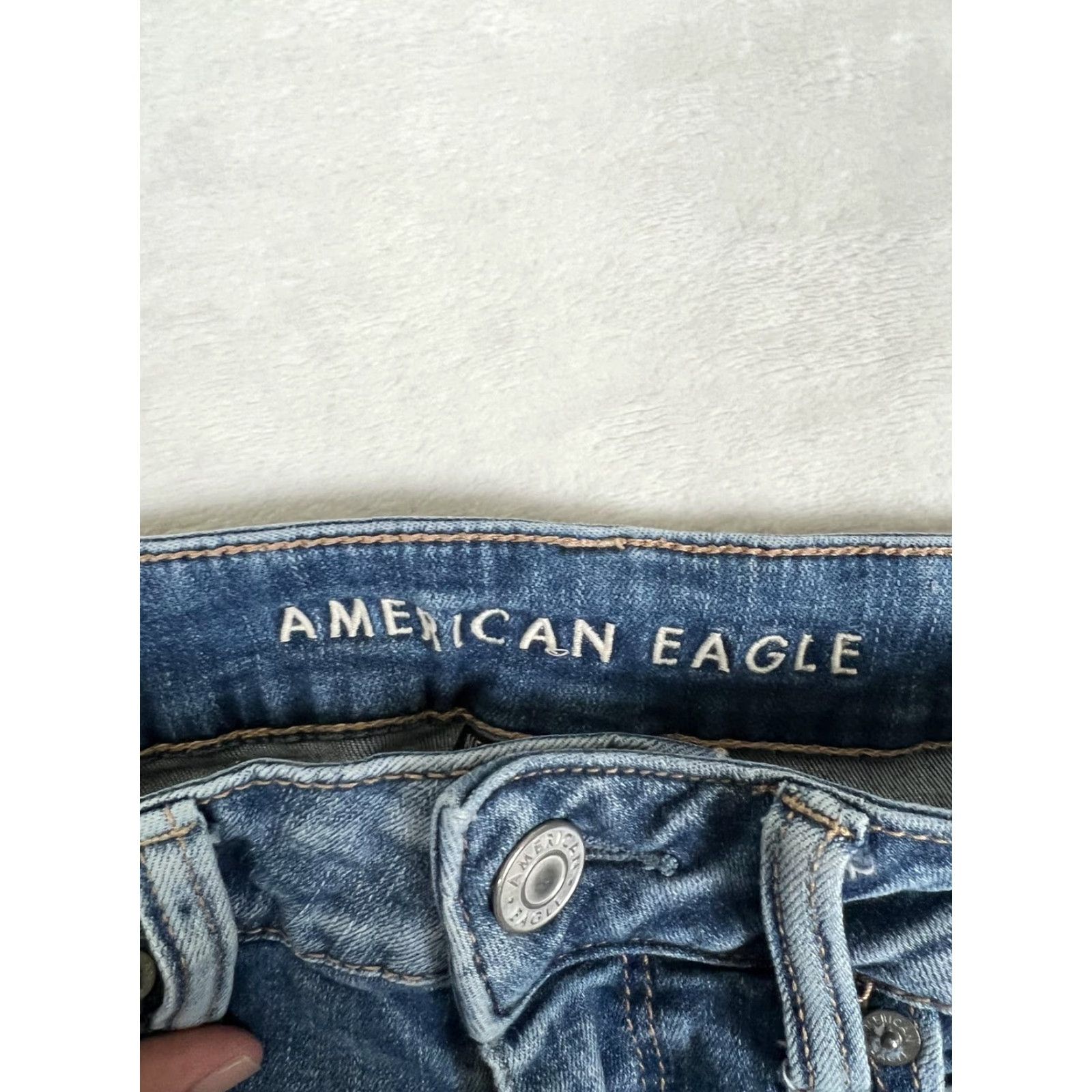 American Eagle Outfitters American Eagle Shorts Womens 8 Blue Hi-Rise Shortie Distressed Denim Cutoff Size 30" / US 8 / IT 44 - 4 Thumbnail