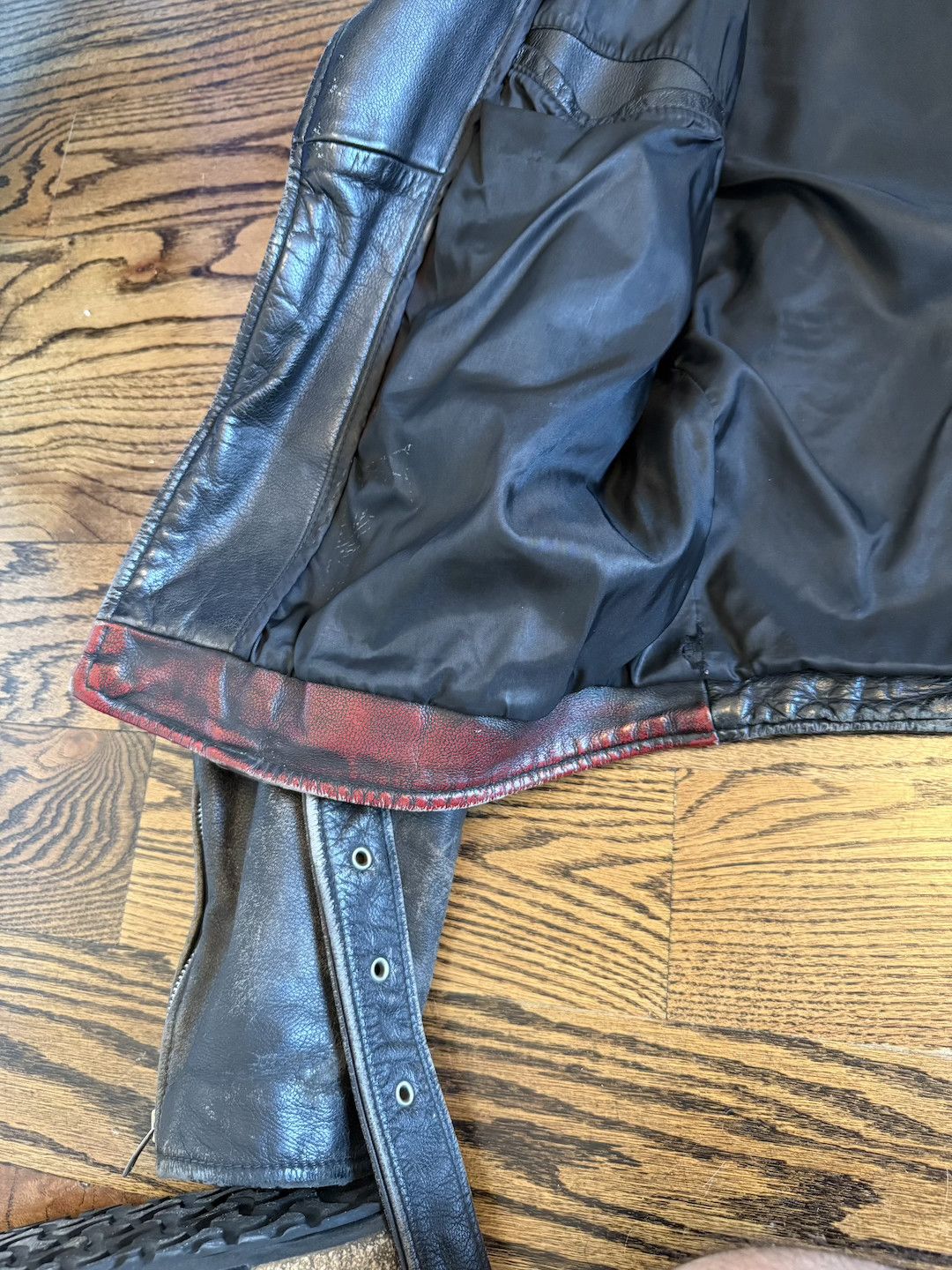 Vintage Custom Vintage Leather Jacket (Very Worn) Size US L / EU 52-54 / 3 - 4 Thumbnail