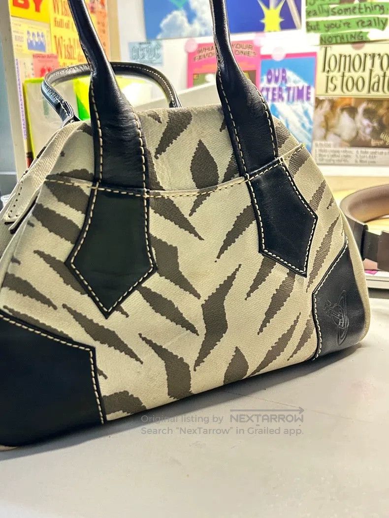 Vivienne Westwood vivienne westwood size os Tiger Pattern Bowling Bag Size ONE SIZE - 1 Thumbnail