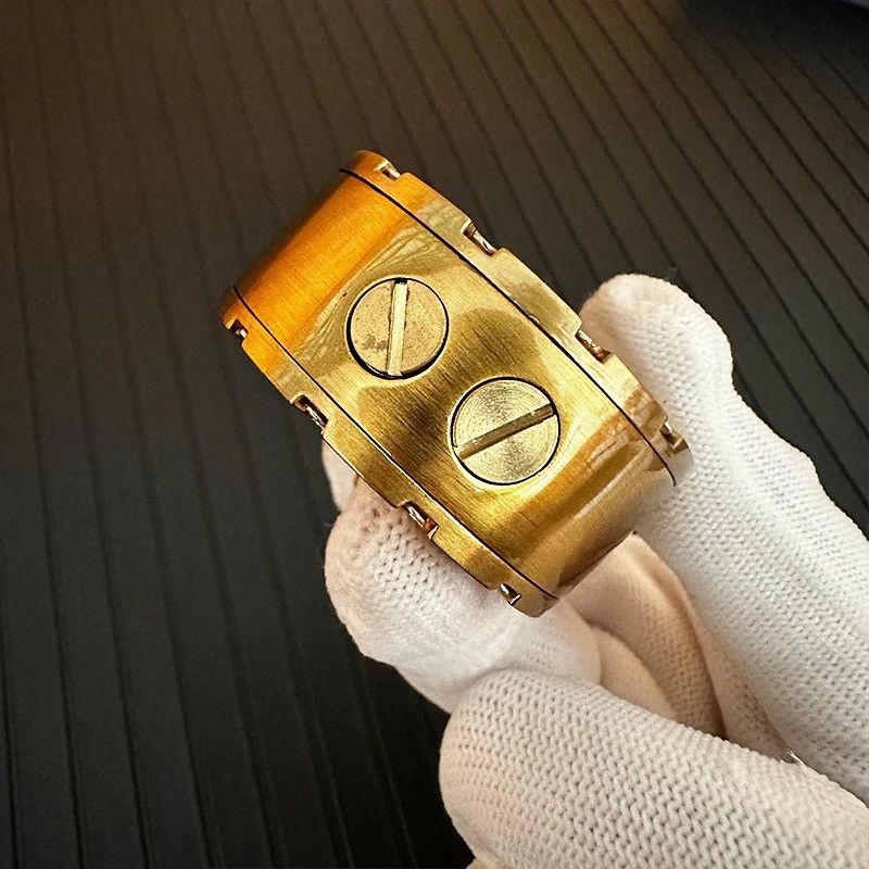 Vintage Retro Transparent Oil Tank Metal Rocker Kerosene Lighter Size ONE SIZE - 3 Thumbnail