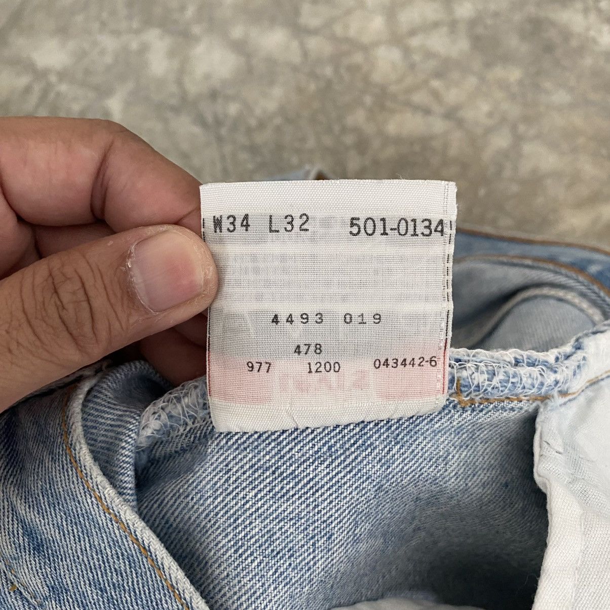 Levi's Size 32x31.5 Vintage Late 90’s Levis 501 Light Blue Jeans Size US 32 / EU 48 - 16 Thumbnail