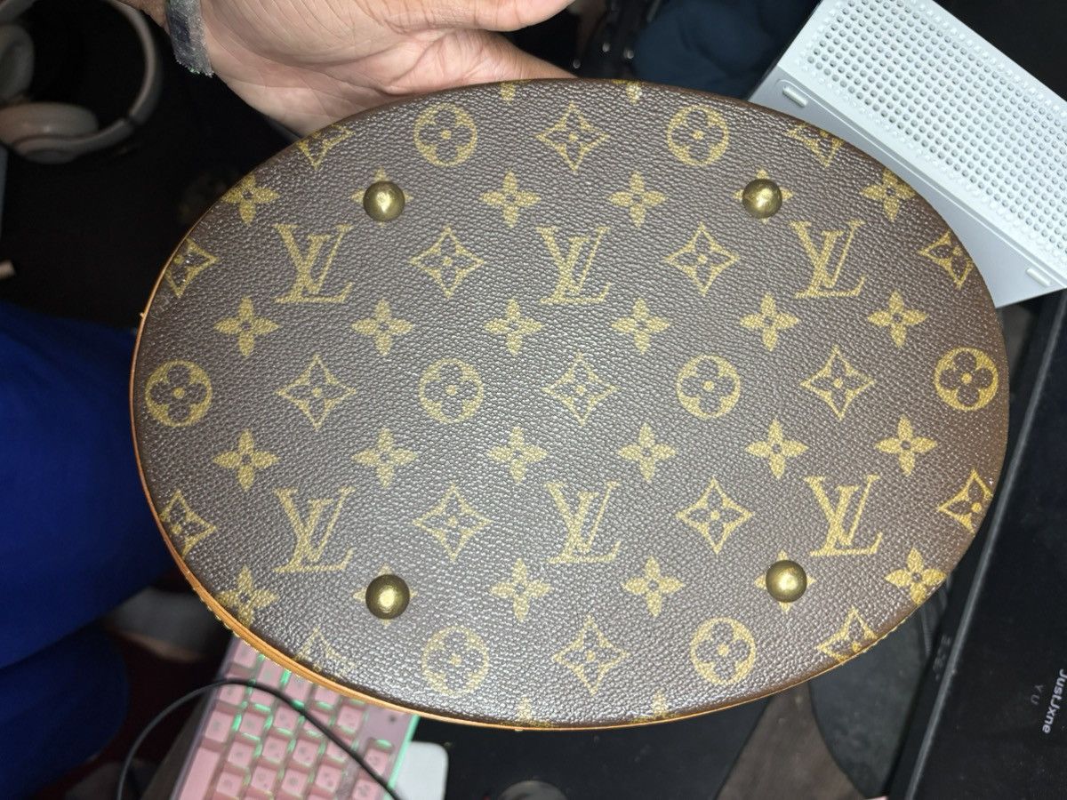 Louis Vuitton Authentic Lois Vuitton Bucket PM Shoulder Bag Monogram Size ONE SIZE - 7 Thumbnail