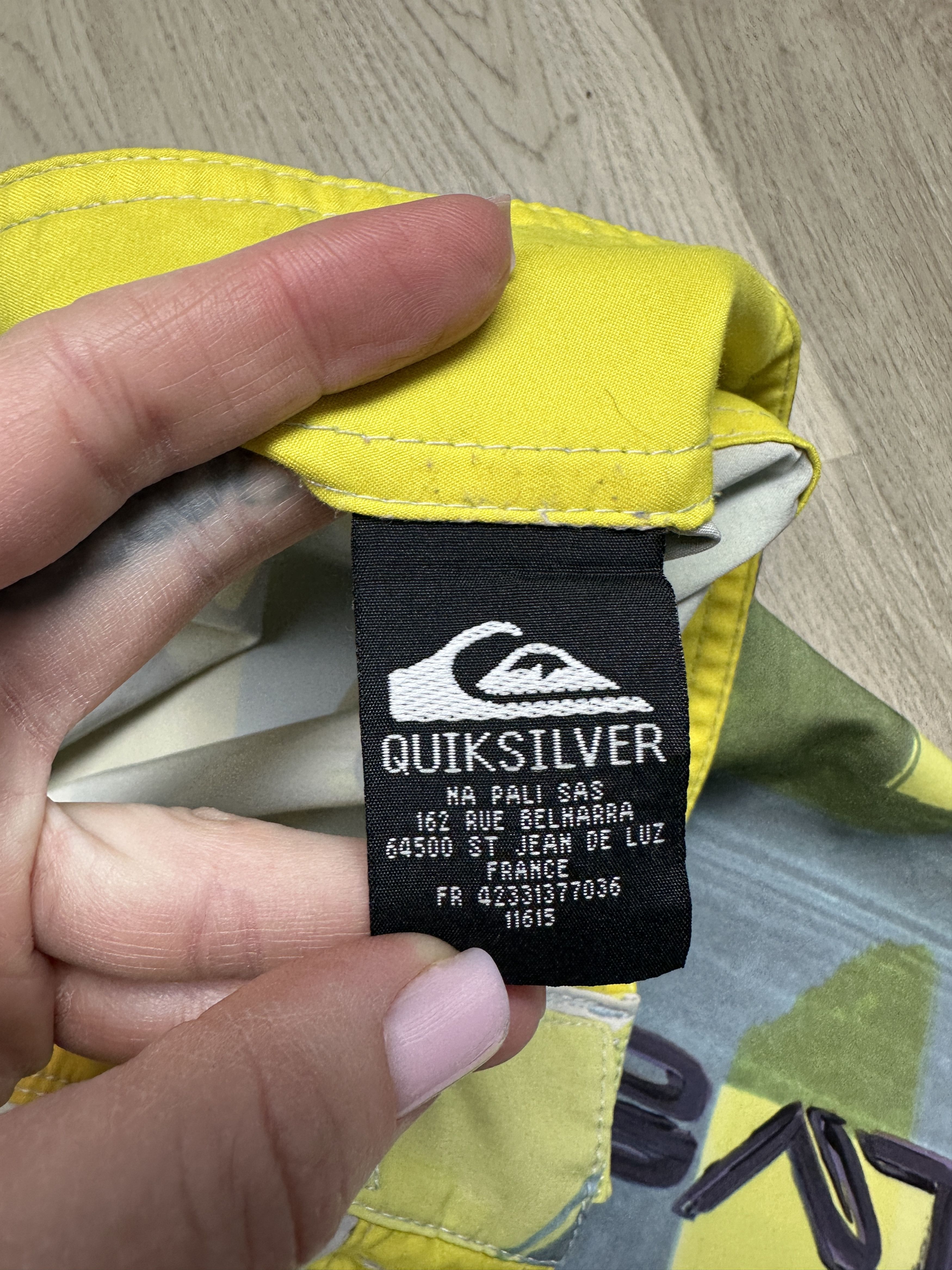 Quiksilver Quicksilver Vintage Mens Nylon Swimming Shorts Surf style Size US 36 / EU 52 - 5 Thumbnail