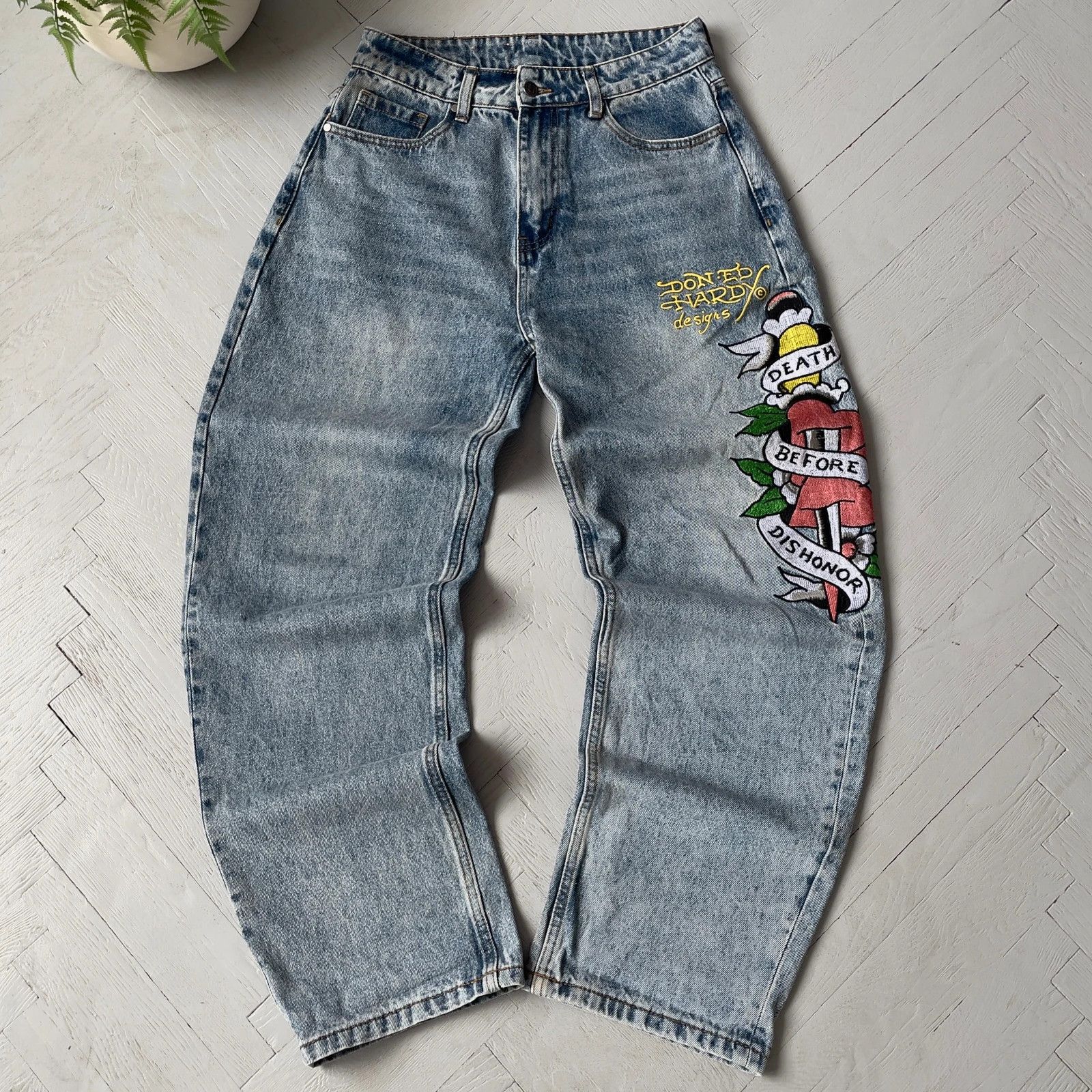 Ed Hardy Y2K Ed Hardy Printed Boyfriend Stonewash Blue Jeans Size 28" / US 6 / IT 42 - 1 Thumbnail