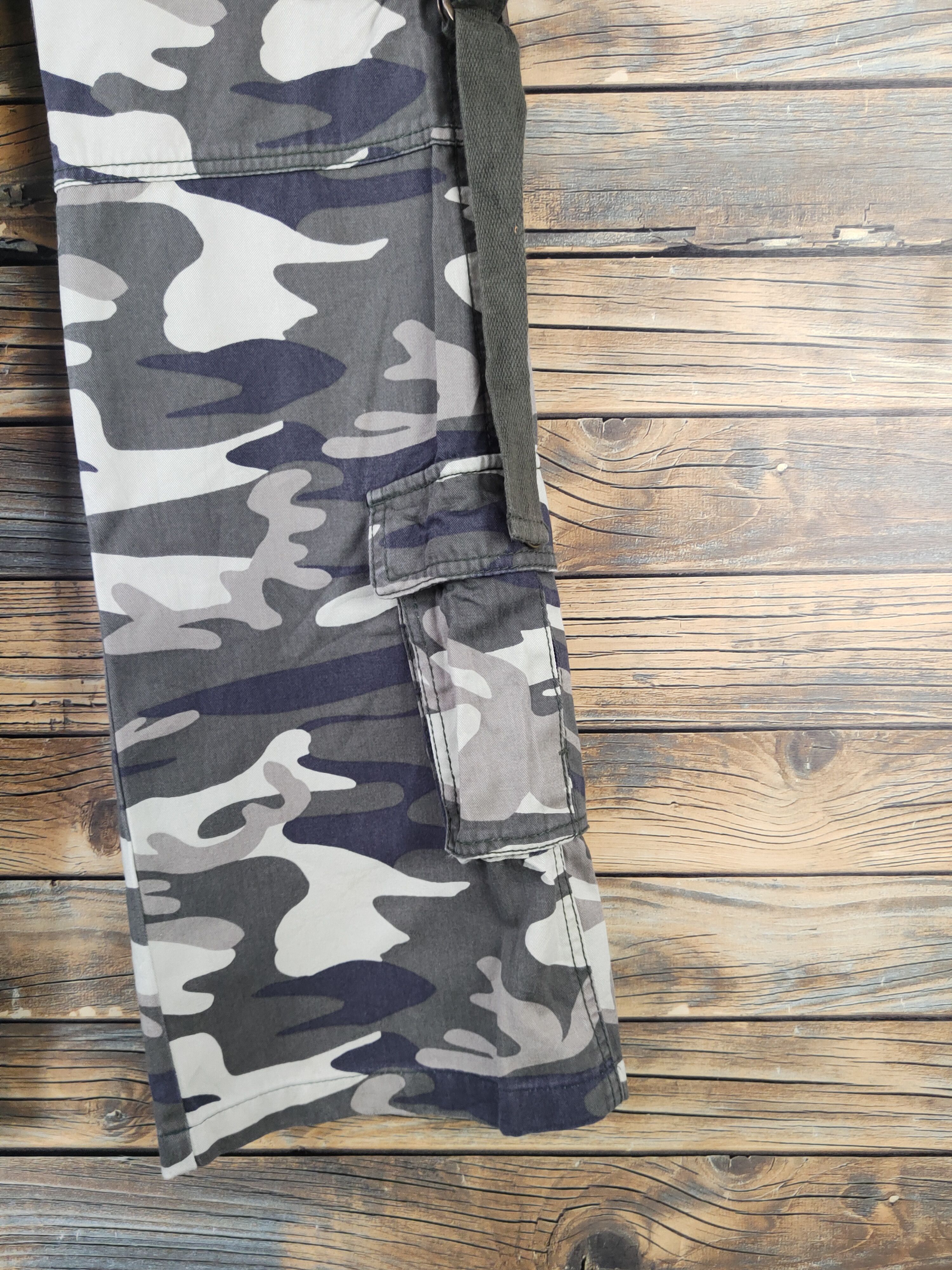 Japanese Brand DLL Ugiz Camouflage Multipocket utility Cargo Pants #230 Size 27" / US 4 / IT 40 - 7 Thumbnail