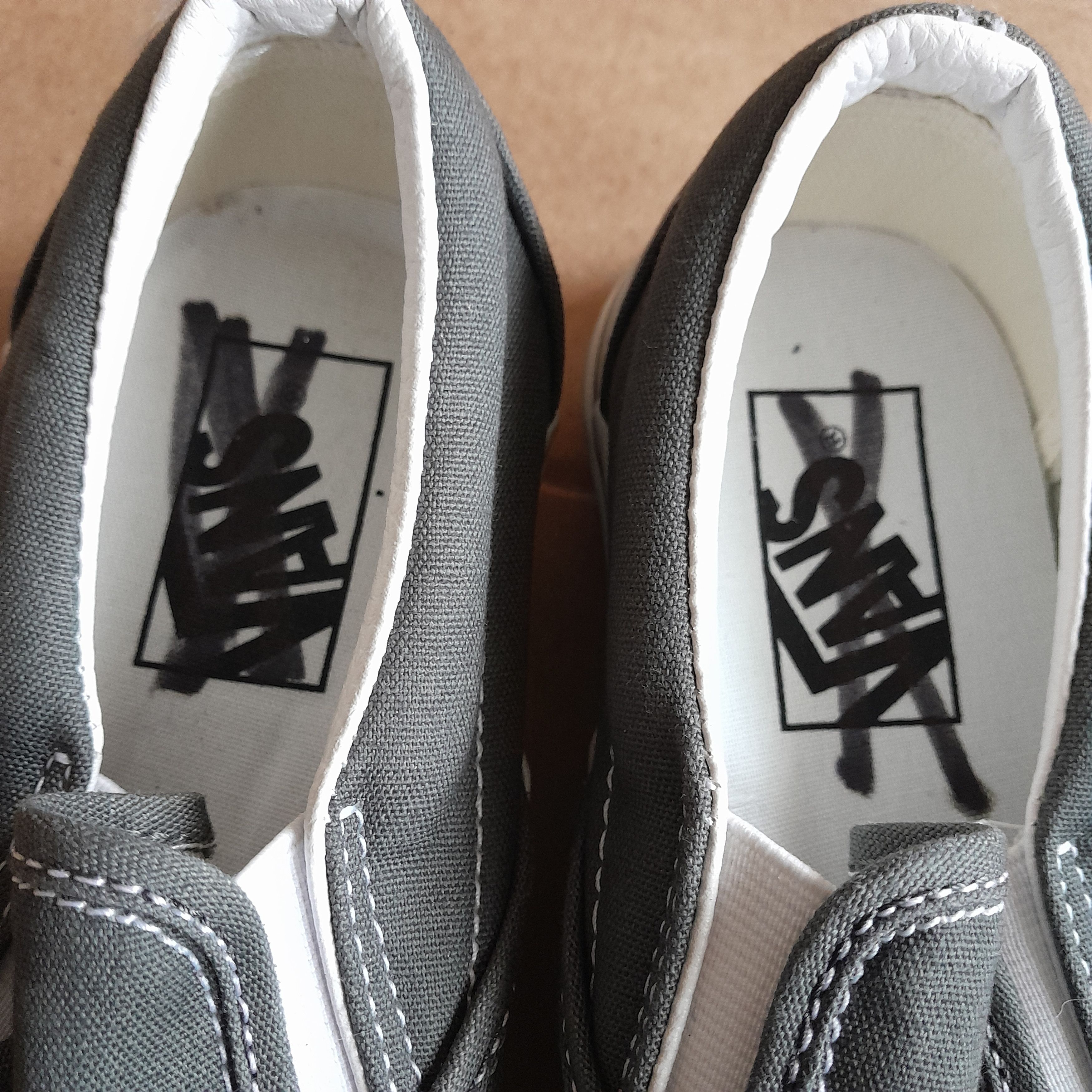 Vans Vans Classic Women’s Gray Slip-on Skateboard Sneakers Size US 6 / IT 36 - 6 Thumbnail