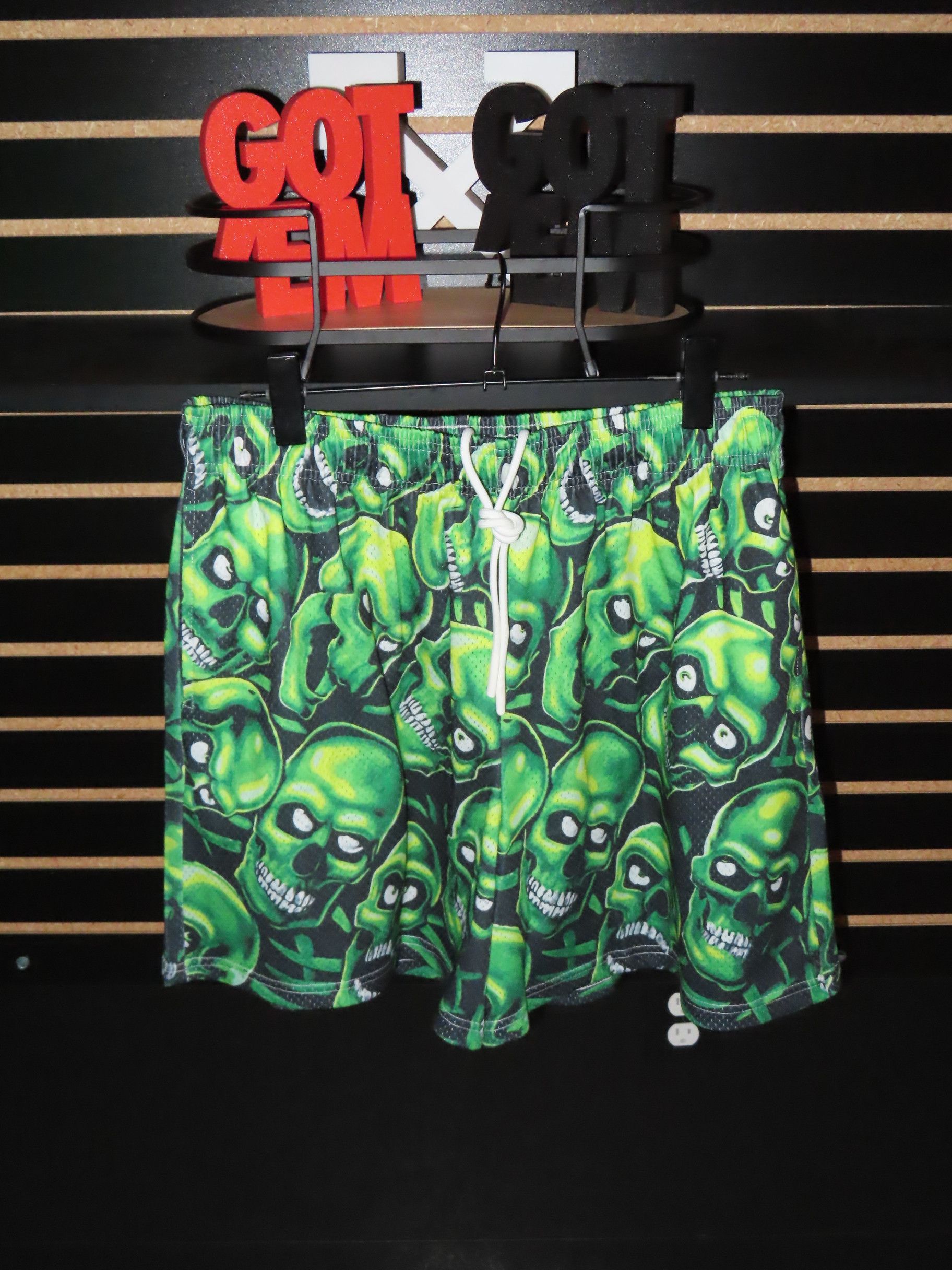 Bravest Studios Skully Shorts Size US 38 / EU 54 - 1 Thumbnail