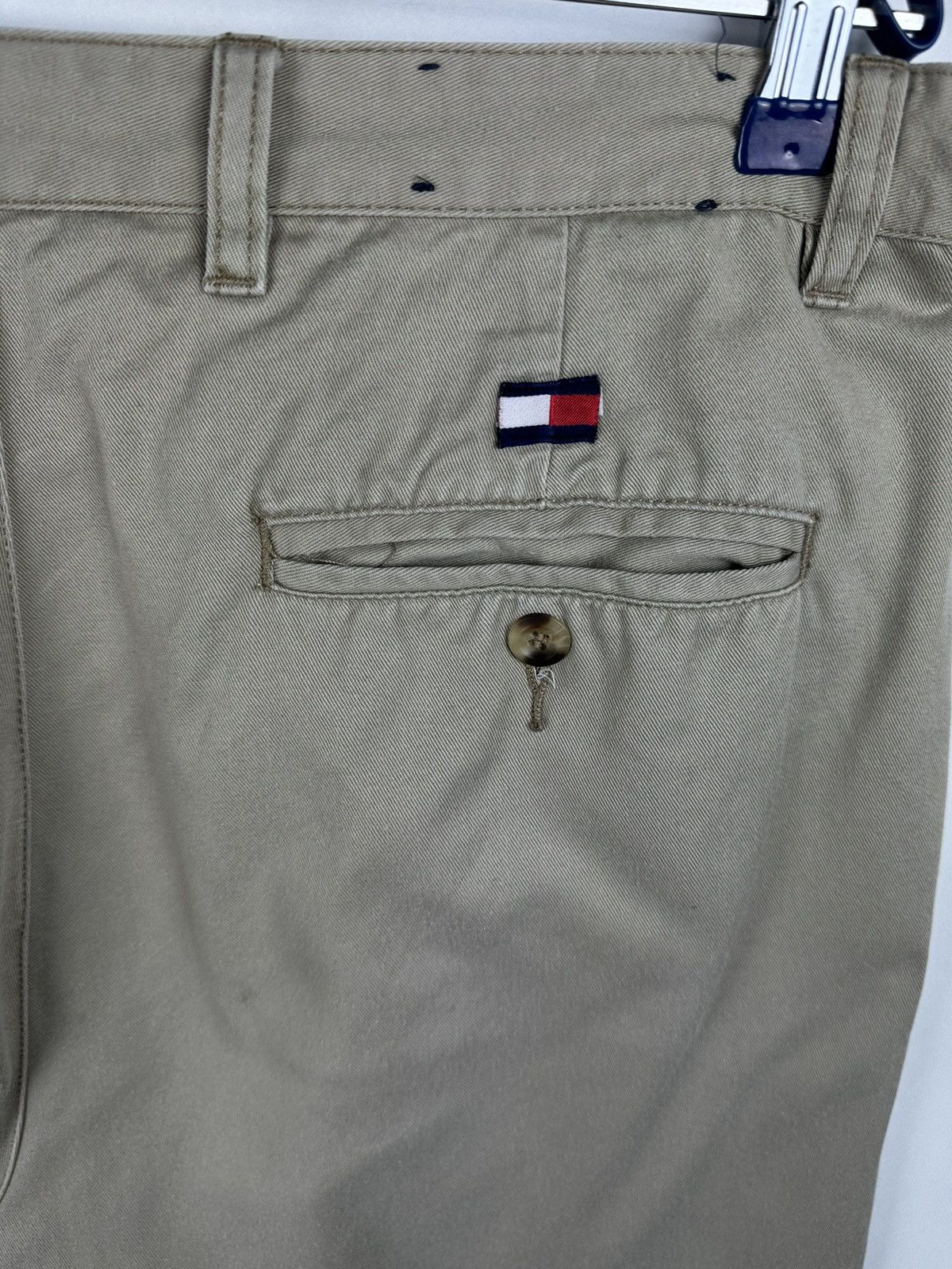 Tommy Hilfiger Vintage Y2K 33x34 Tommy Hilfiger Beige Cotton Chino Pant Size US 33 - 7 Thumbnail