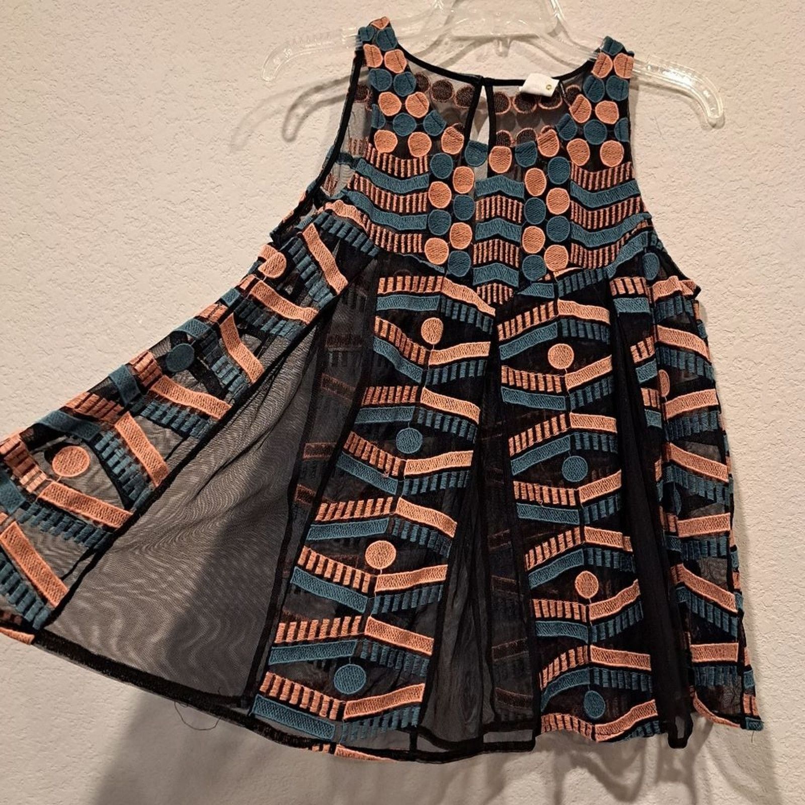 Anthropologie Anthropologie Akemi + Kin Embroidered Kalila Tank Blouse S Size S / US 4 / IT 40 - 3 Thumbnail