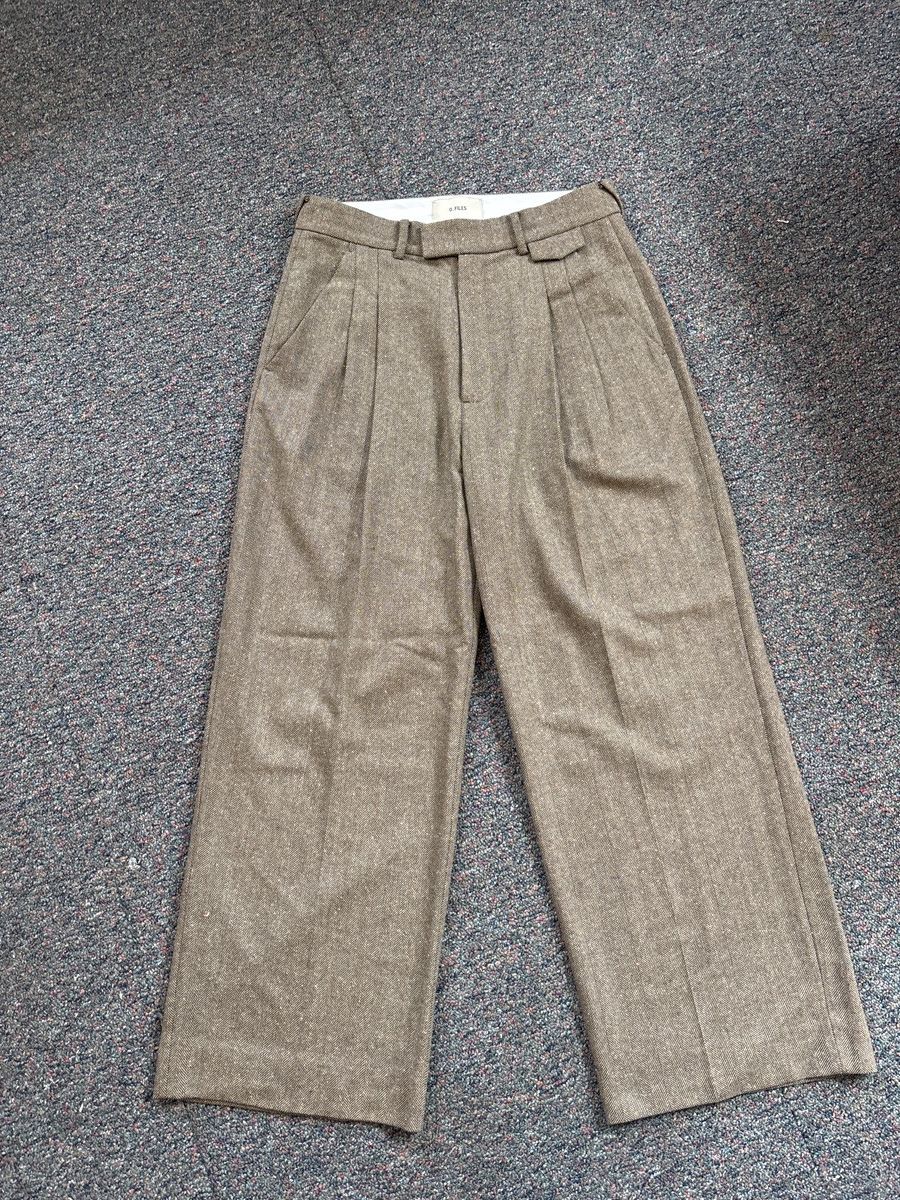 Other OFiles Double Pleated Herringbone Trousers in tobacco Size US 34 / EU 50 - 2 Thumbnail