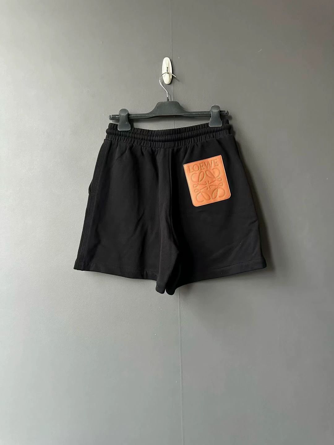 Loewe LOEWE Leather Patch Black Shorts - dmc Size US 26 / EU 42 - 1 Thumbnail