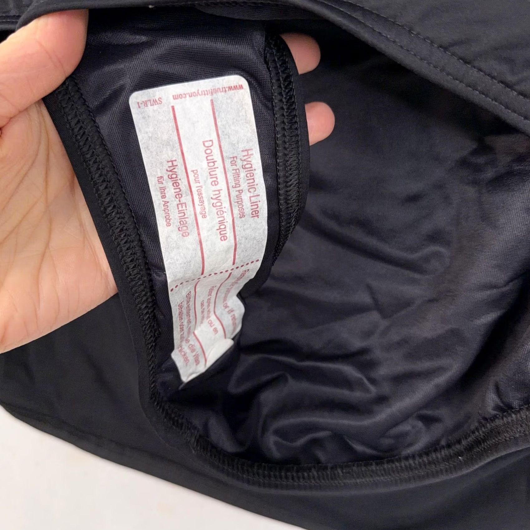 Lands' End Lands' End Swim Skirt Womens 22W Black Built In Brief Elastic Waist Swimwear Xtra Size 40" / US 18 - 6 Thumbnail