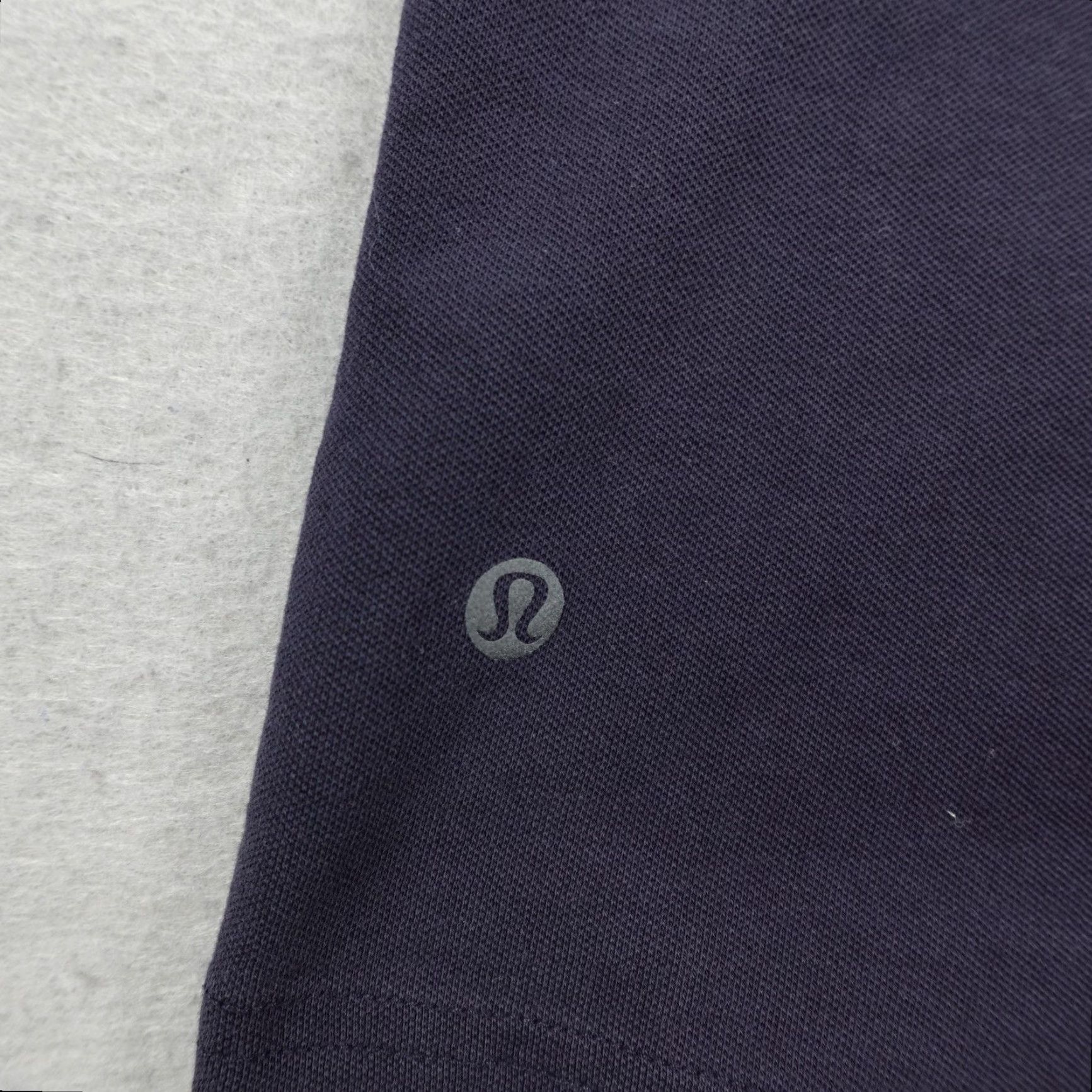 Lululemon Lululemon Shirt Mens Small Gray Two Tone Colorblock Pocket Performance Tee Size US S / EU 44-46 / 1 - 7 Thumbnail