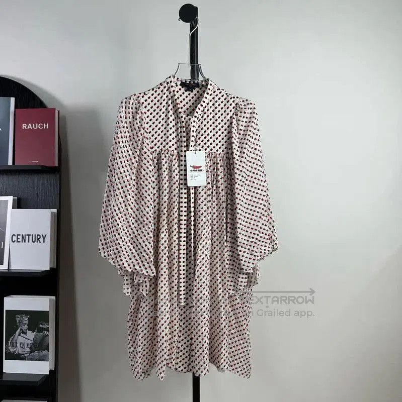 Louis Vuitton Louis Vuitton Color. Size S / US 4 / IT 40 - 1 Thumbnail