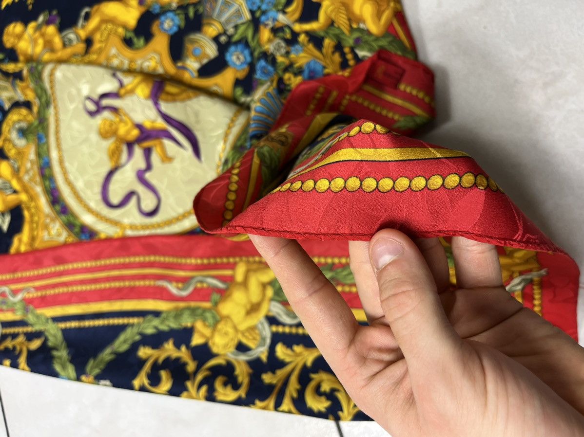 Designer × Roberta di Camerino × Vintage Vintage Roberta Di Camerino silk scarf handkerchief painted Size ONE SIZE - 20 Thumbnail