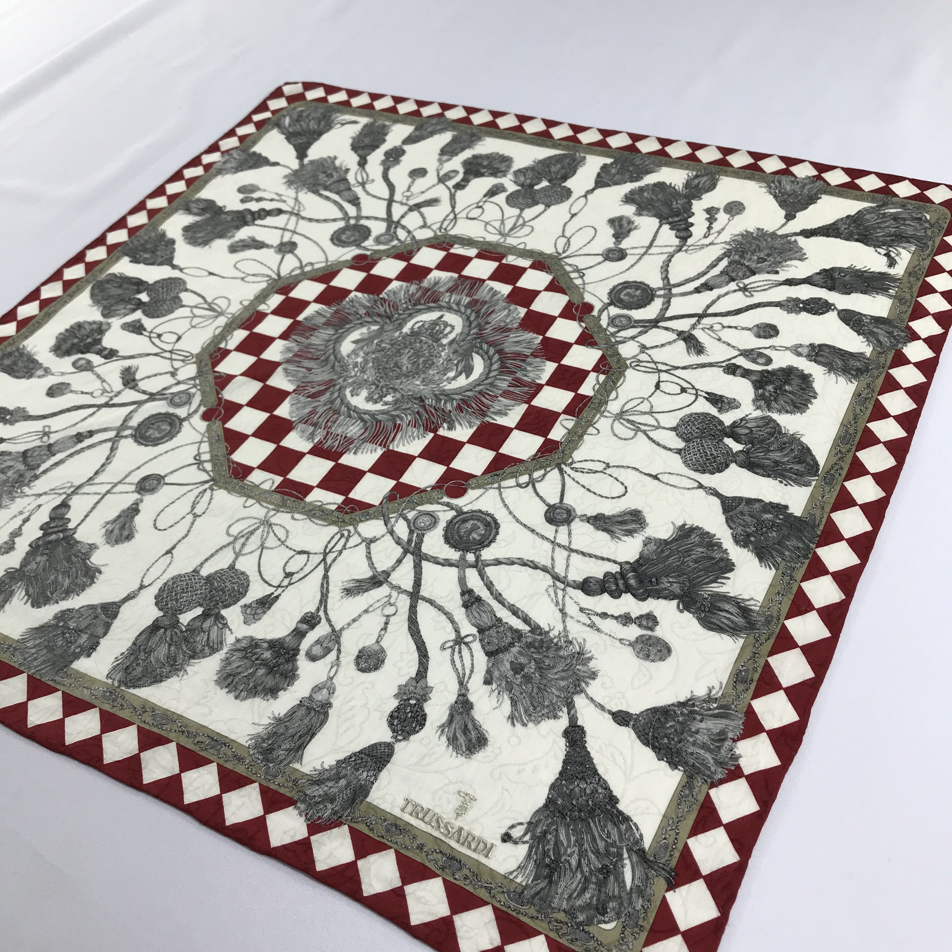 Trussardi Trussardi Tassel Handkerchief Neckerchief Bandana H1156 Size ONE SIZE - 1 Thumbnail
