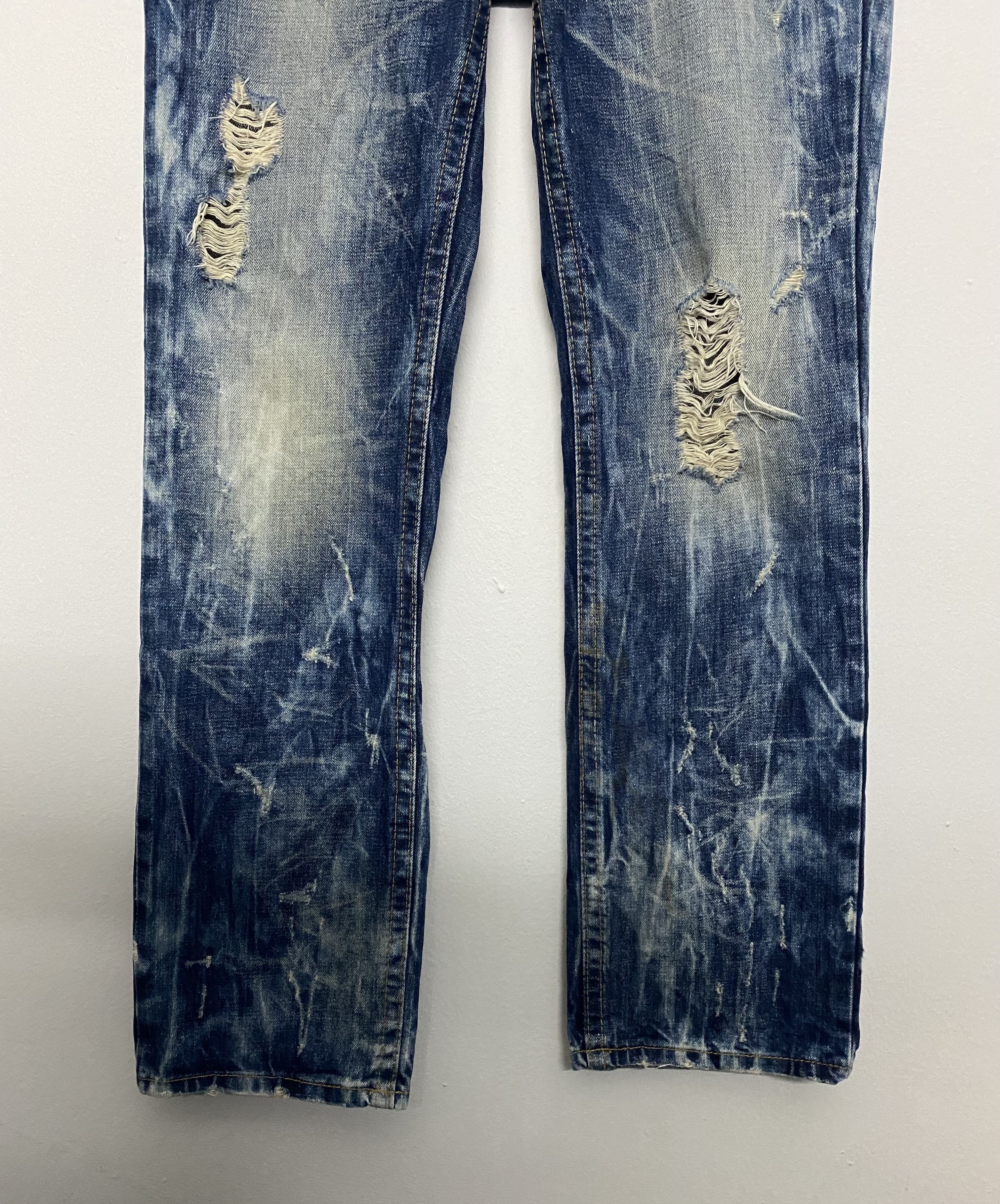 Vintage Cloud 72 Gothic Distressed Denim Jeans Ripped Skull Wing Size US 34 / EU 50 - 5 Thumbnail