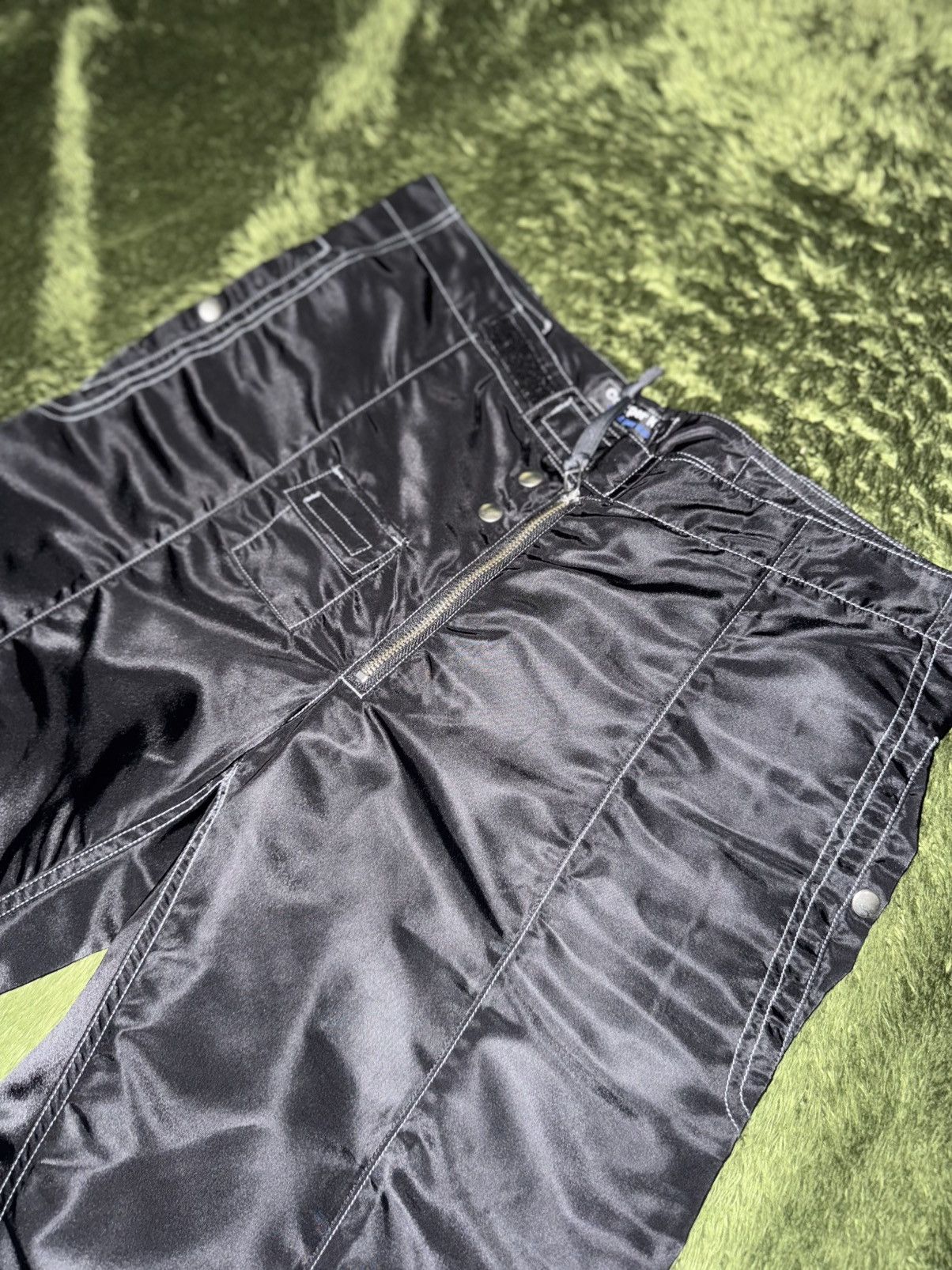 Japanese Brand [XL] Cost per Kilo Pocket Detail Nylon-Blend Snow Pants Size US 34 / EU 50 - 2 Thumbnail