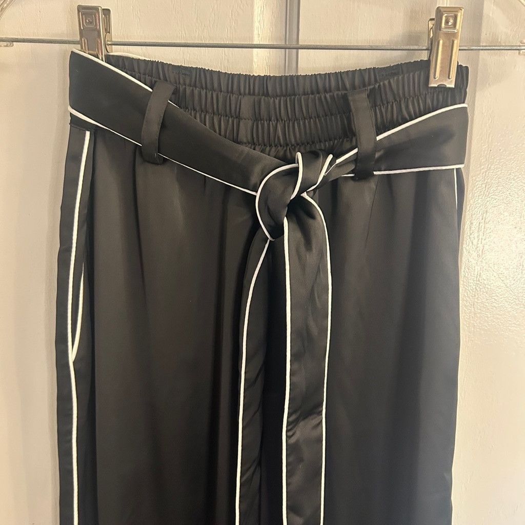 Generation Love Women's Generation Love Black Satin Pants XS Size 24" / US 00 / IT 34 - 6 Thumbnail