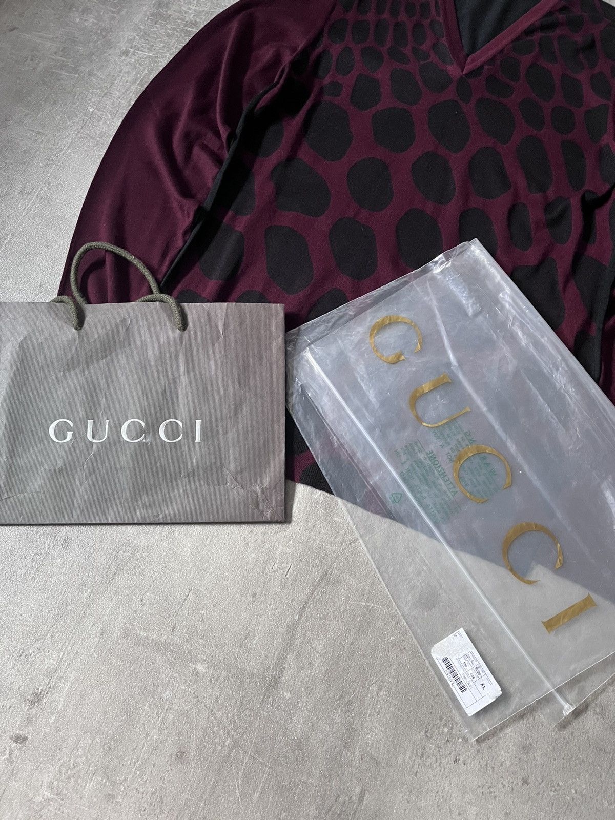 Gucci Gucci by Tom Ford Cashmere V-neck animal print sweater rare Size US XL / EU 56 / 4 - 2 Thumbnail