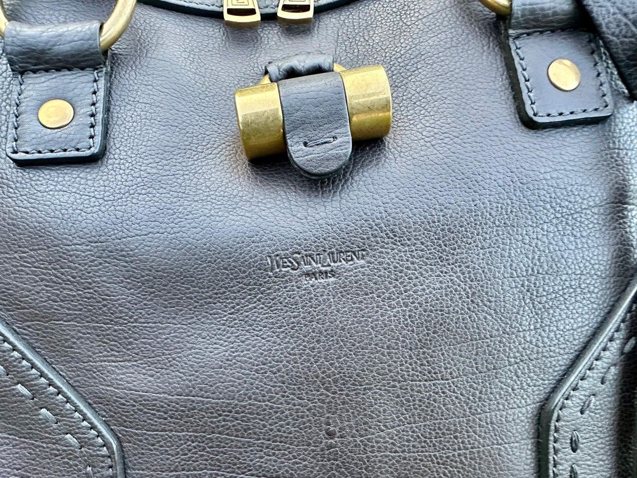 Yves Saint Laurent Authentic Yves Saint Laurent YSL Leather Muse Large Tote Bag Size ONE SIZE - 4 Thumbnail