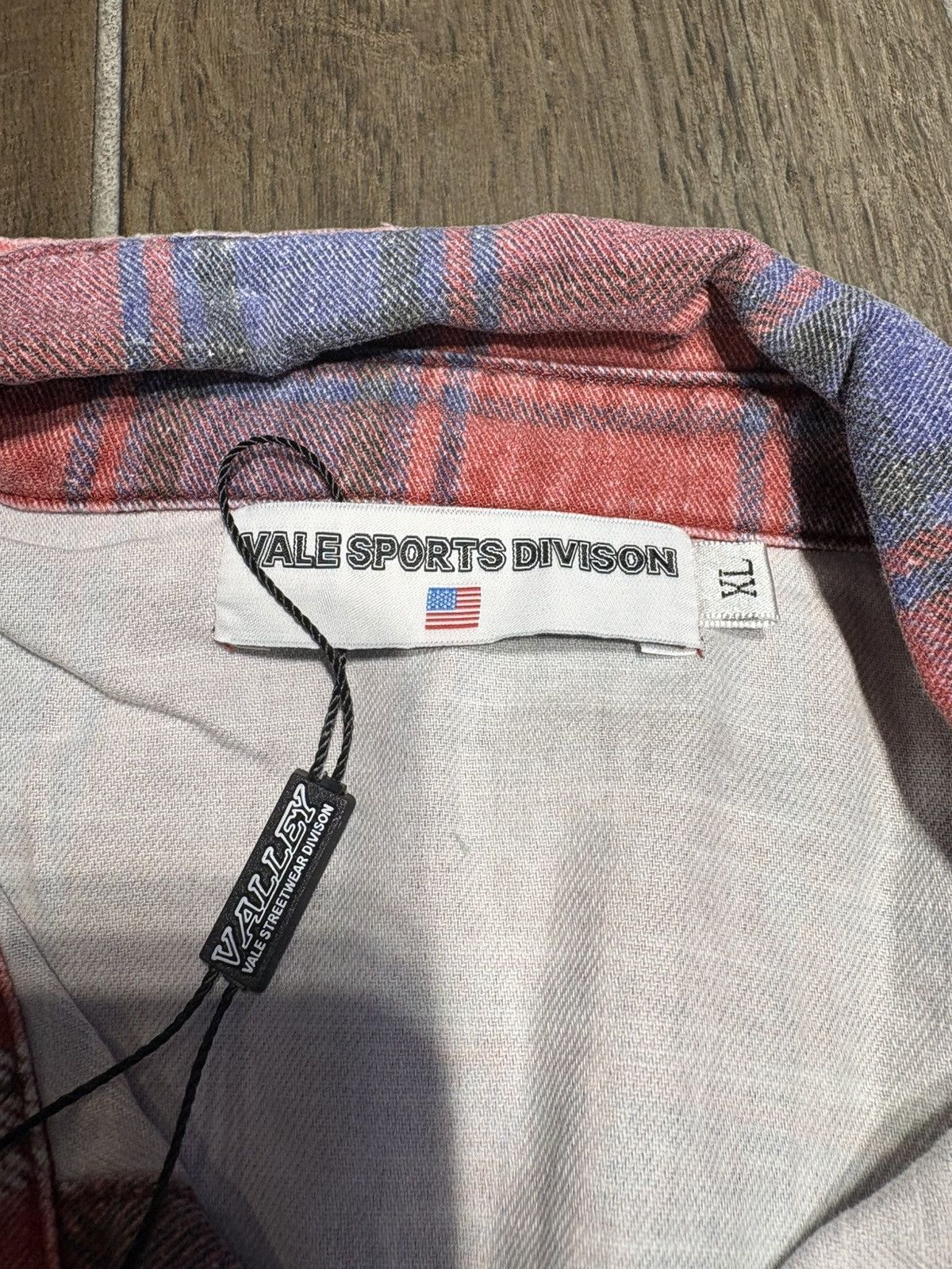 Vale VALE “GRAFFITI” FLANNEL - SIZE XL Size US XL / EU 56 / 4 - 4 Thumbnail